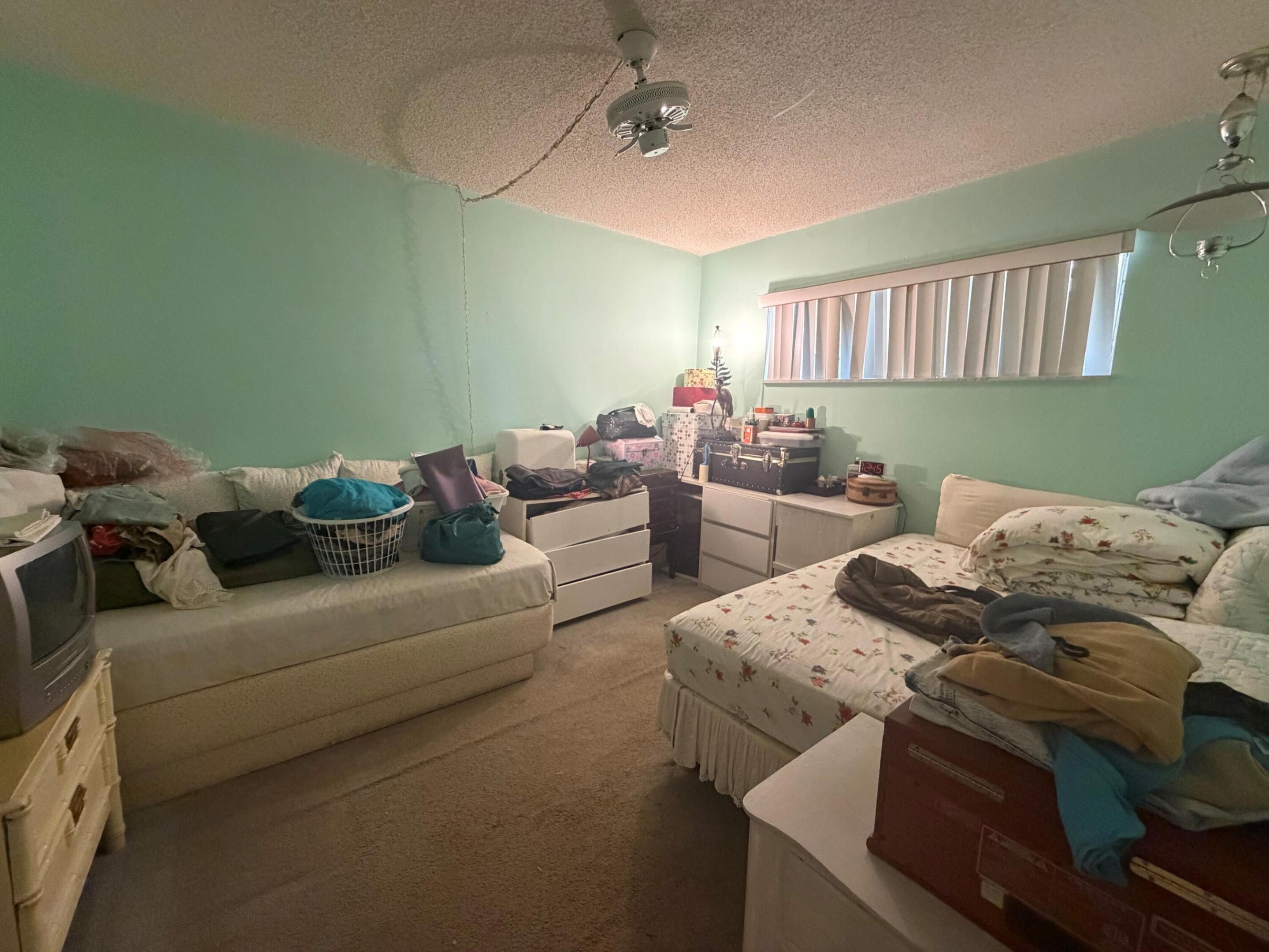 LAKE CLARKE GARDENS CONDO 5 - Residential