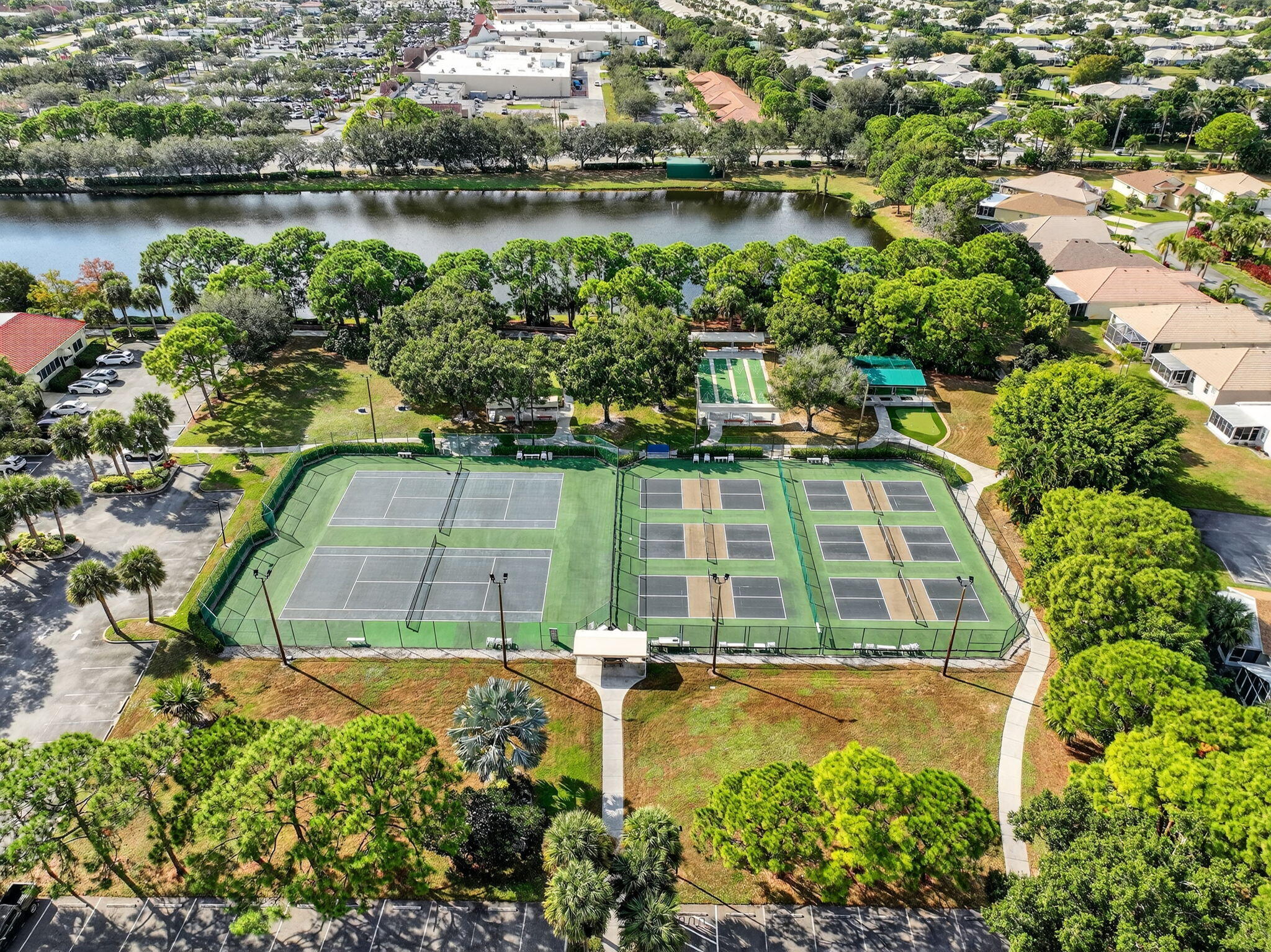 KINGS ISLE PHASE III - Residential