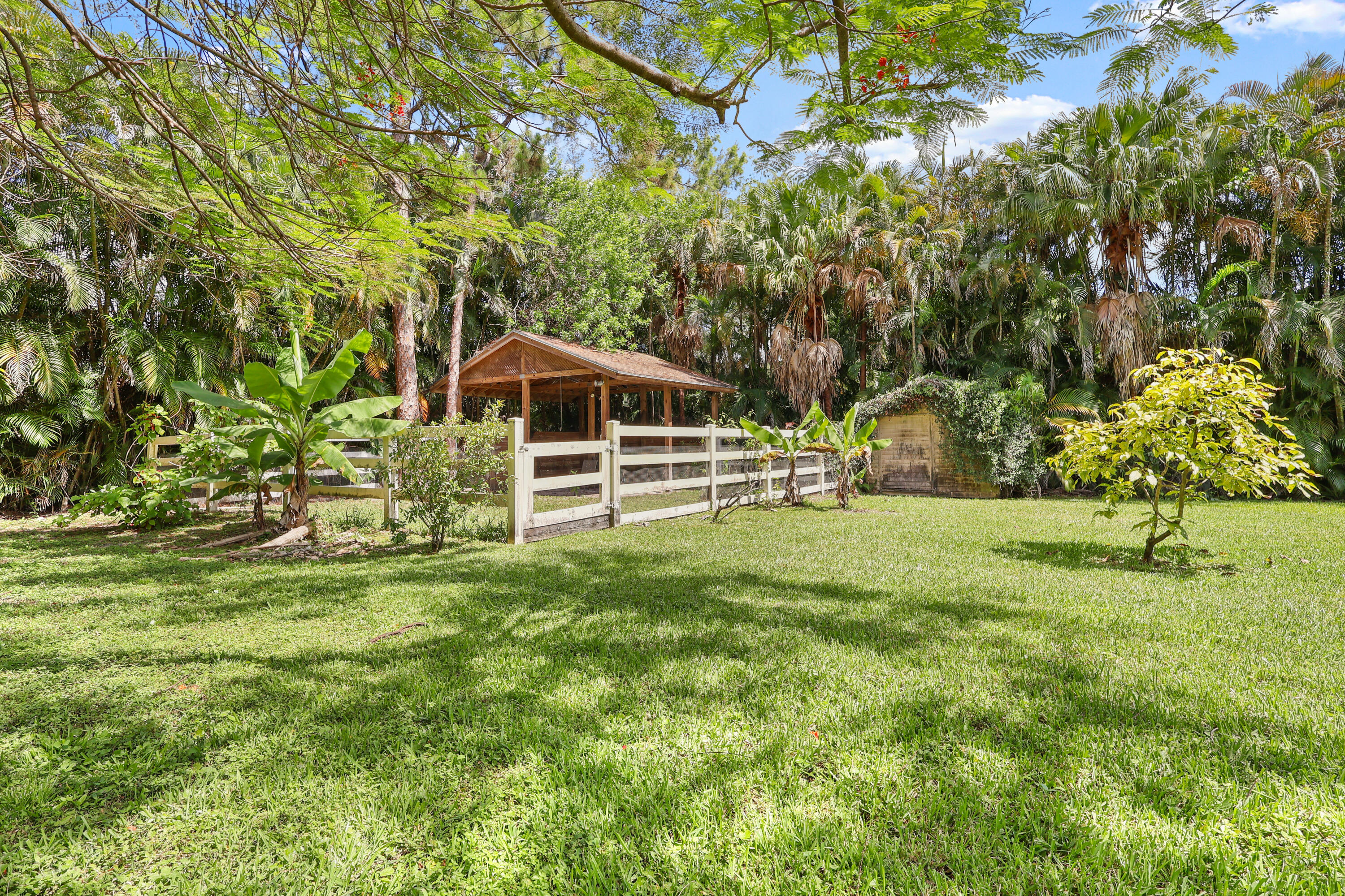 Pinetree Estates - Residential