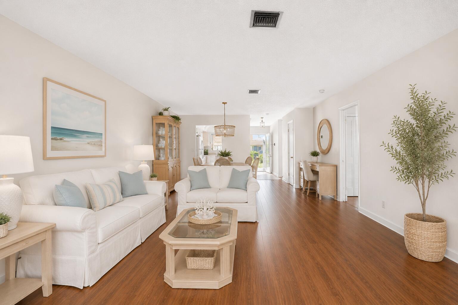 CRESTHAVEN TOWNHOMES SEC 4 CONDO - Residential