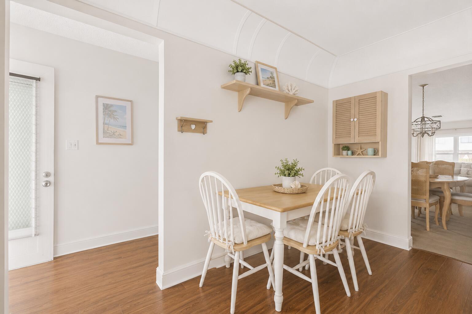 CRESTHAVEN TOWNHOMES SEC 4 CONDO - Residential