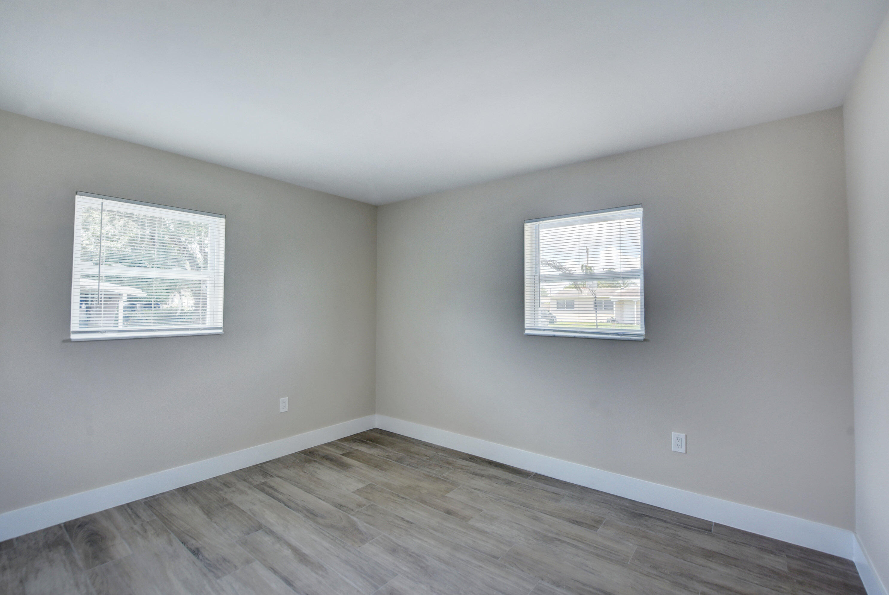 PALM BEACH SQUARE UNIT 1 - Residential Lease