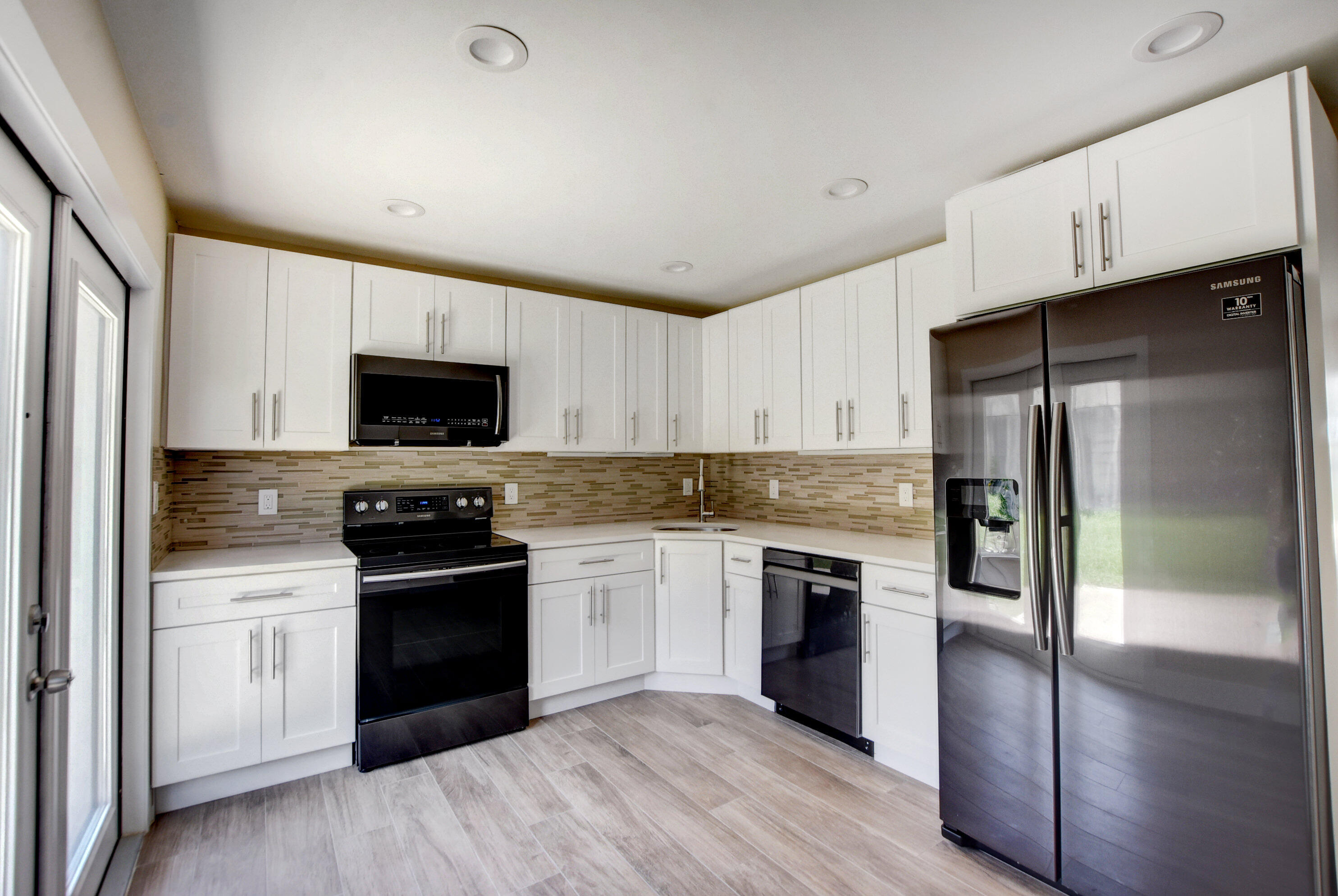 PALM BEACH SQUARE UNIT 1 - Residential Lease