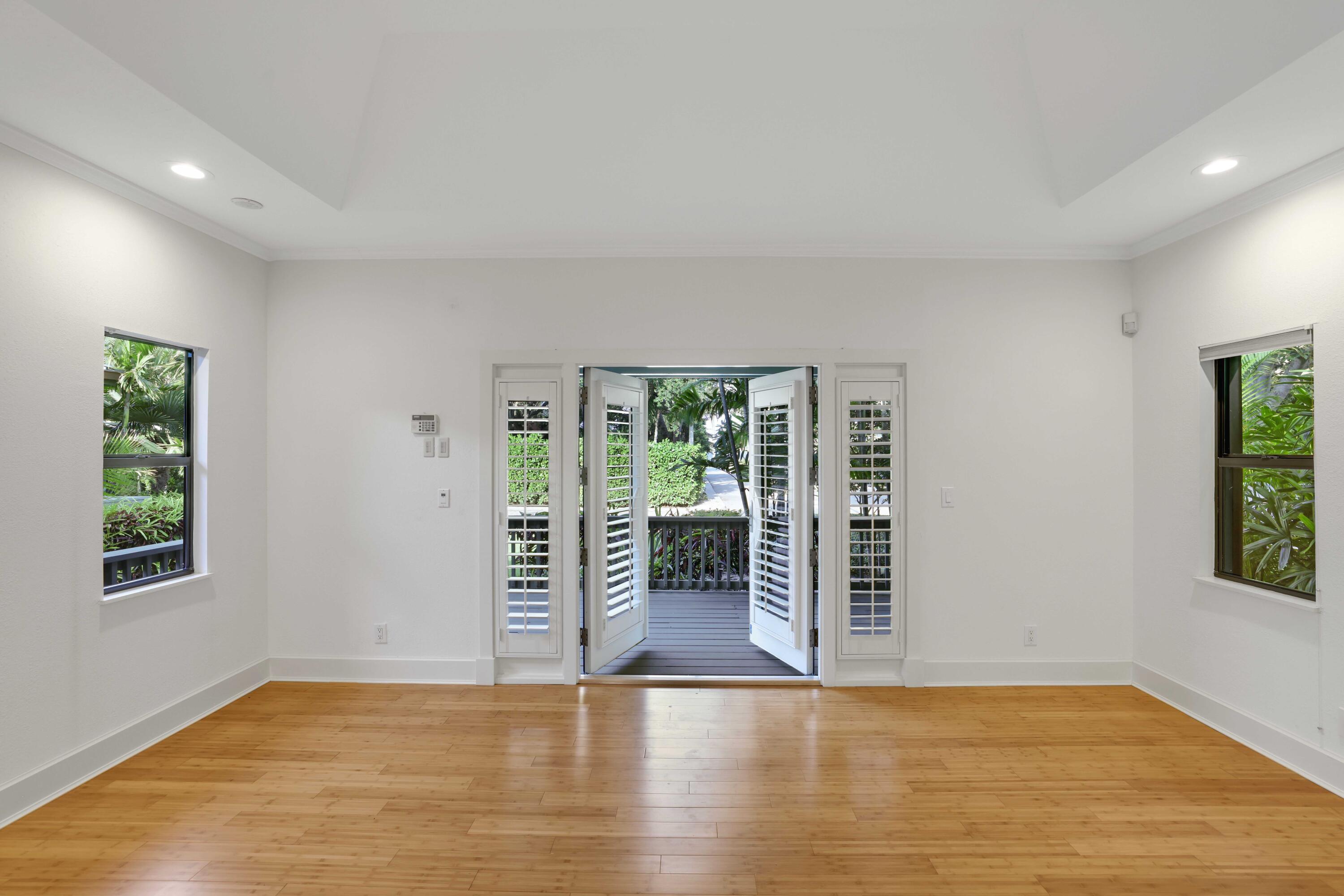 SHADOWLAWN - Residential
