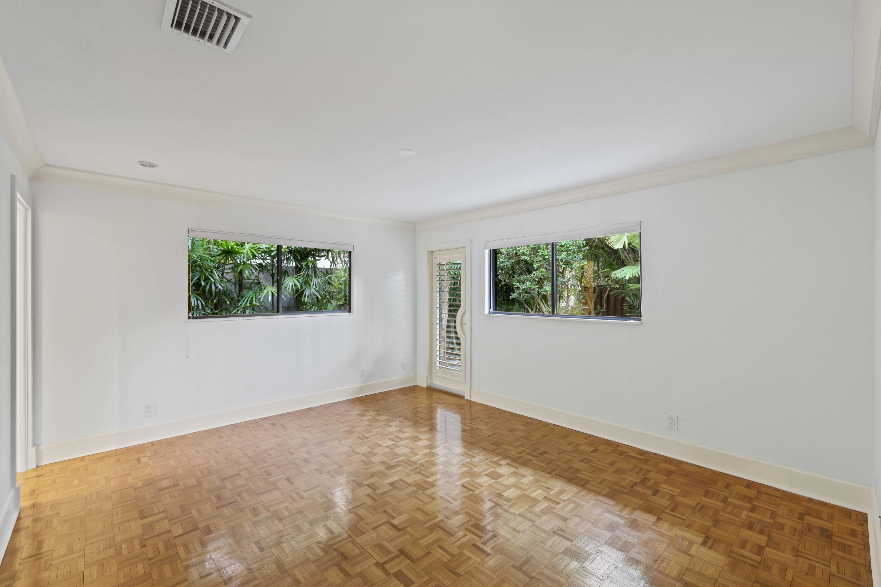 SHADOWLAWN - Residential