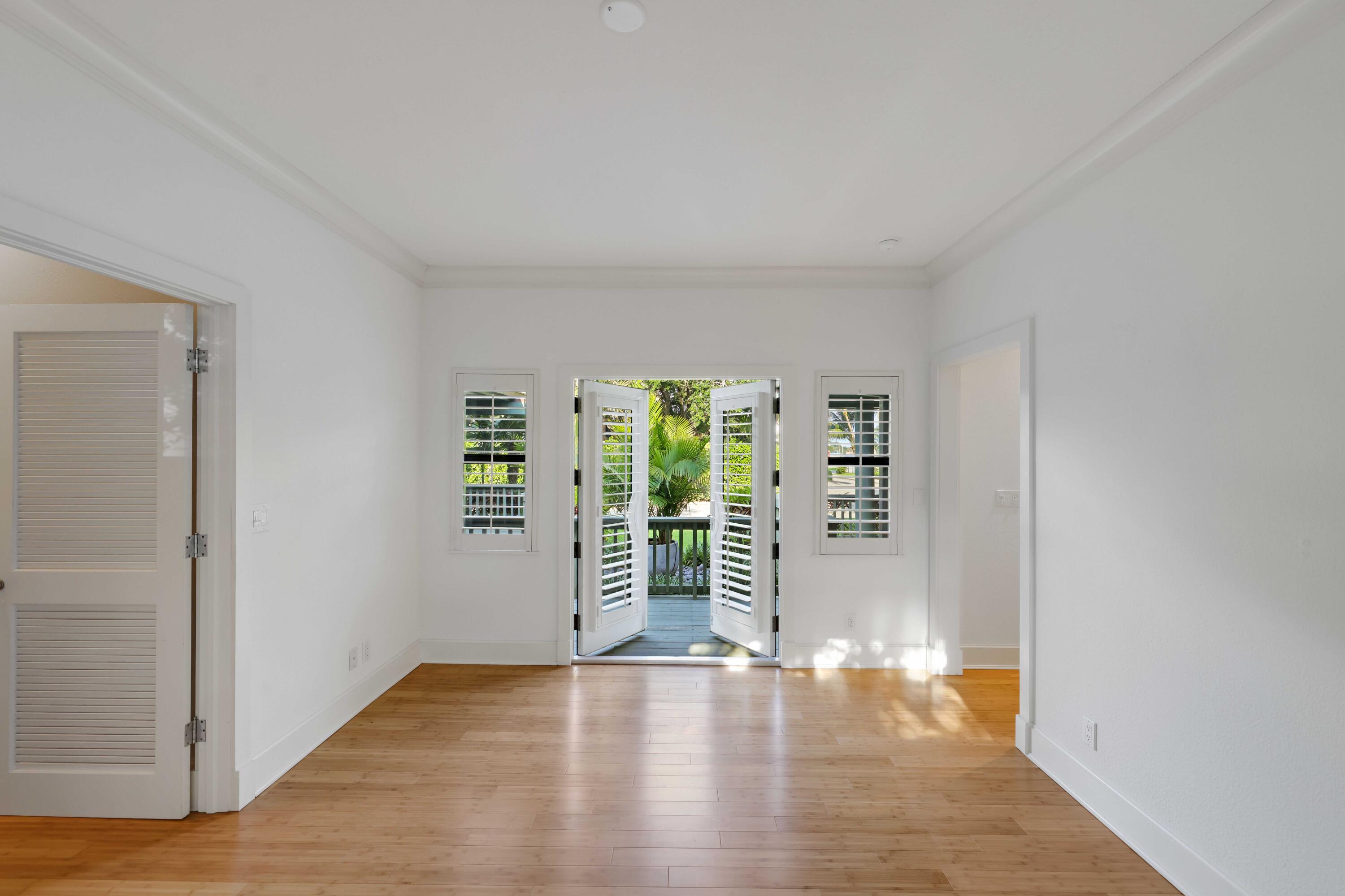 SHADOWLAWN - Residential