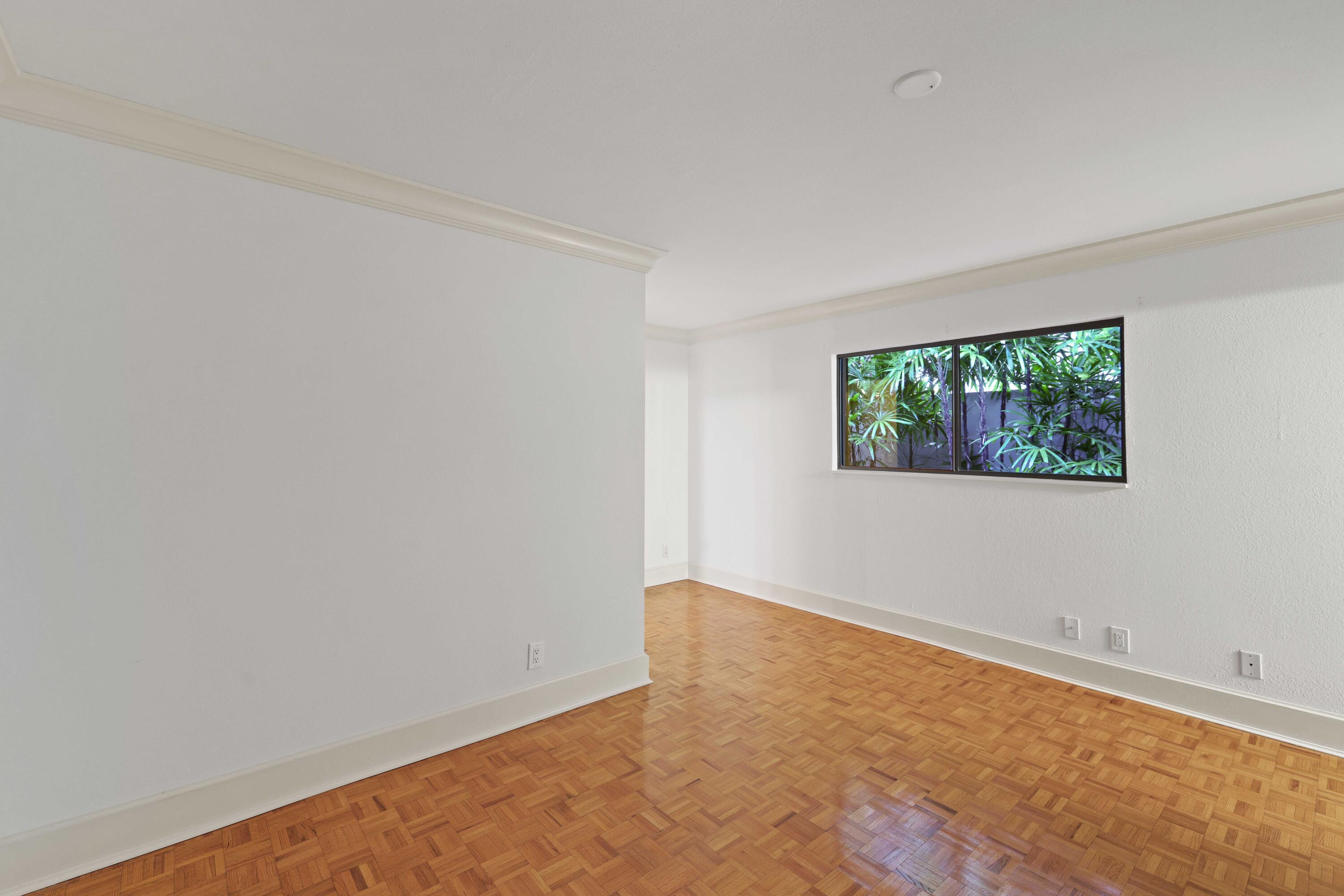 SHADOWLAWN - Residential
