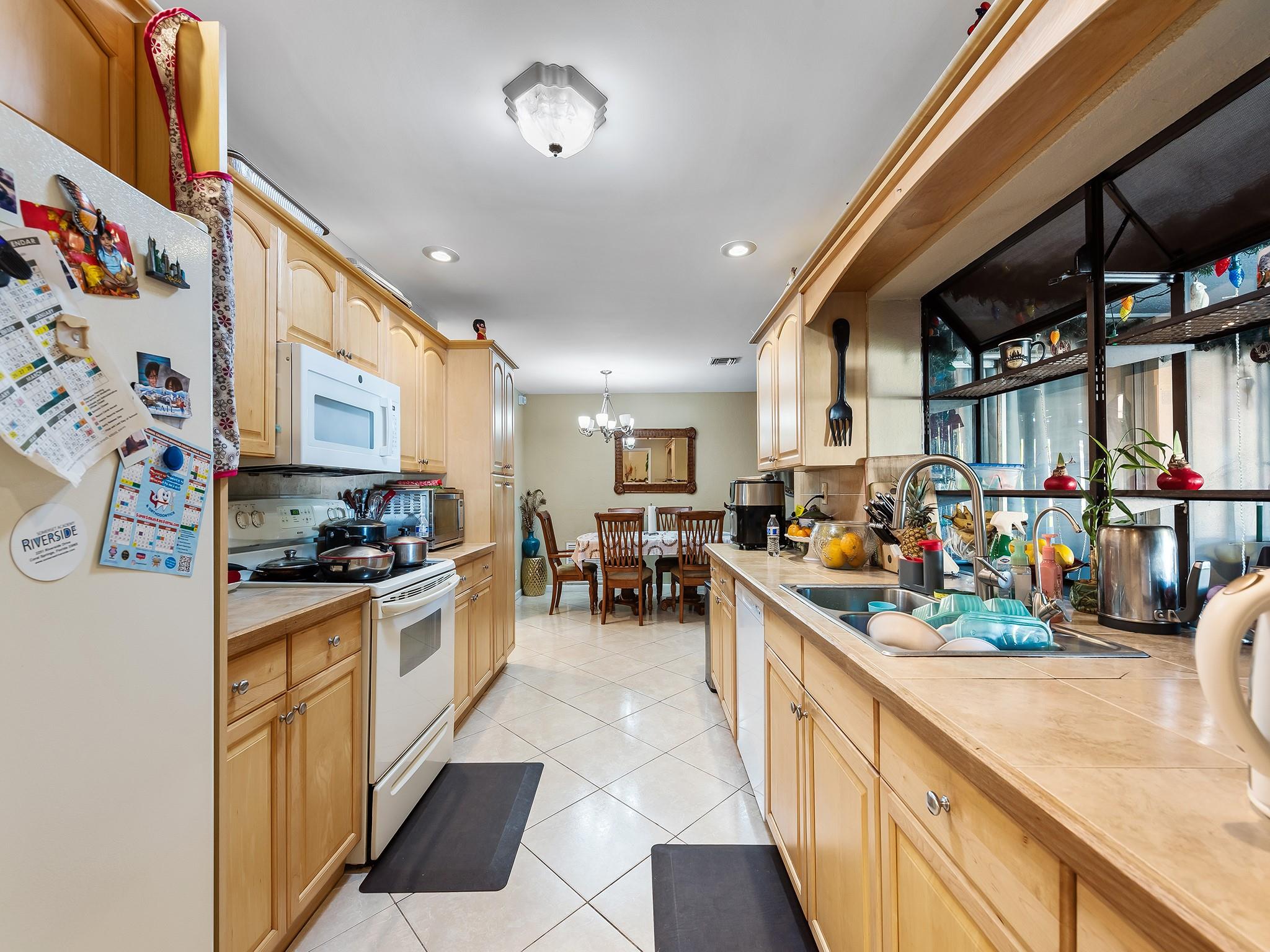 CORAL SPRINGS II - Residential