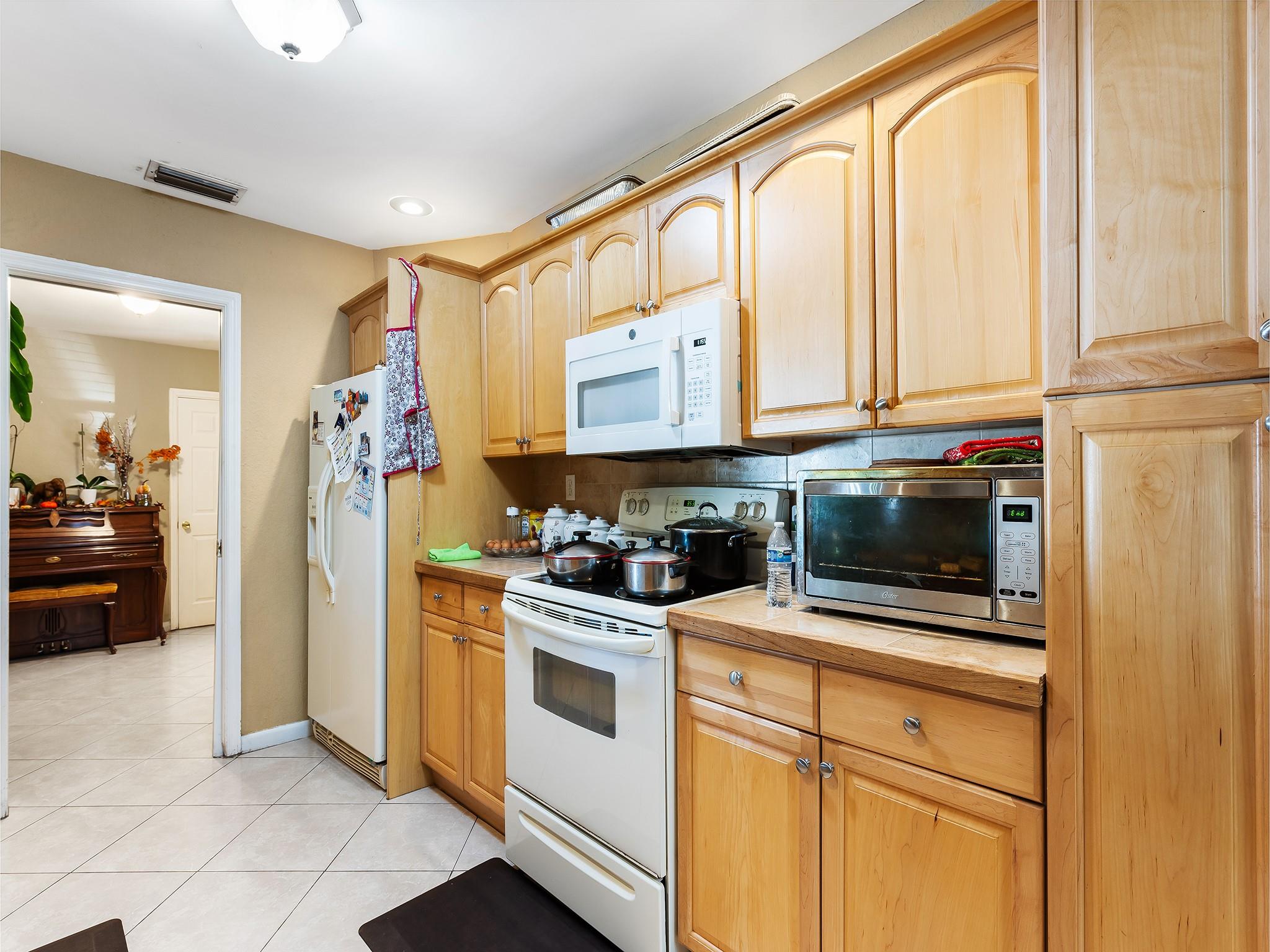 CORAL SPRINGS II - Residential