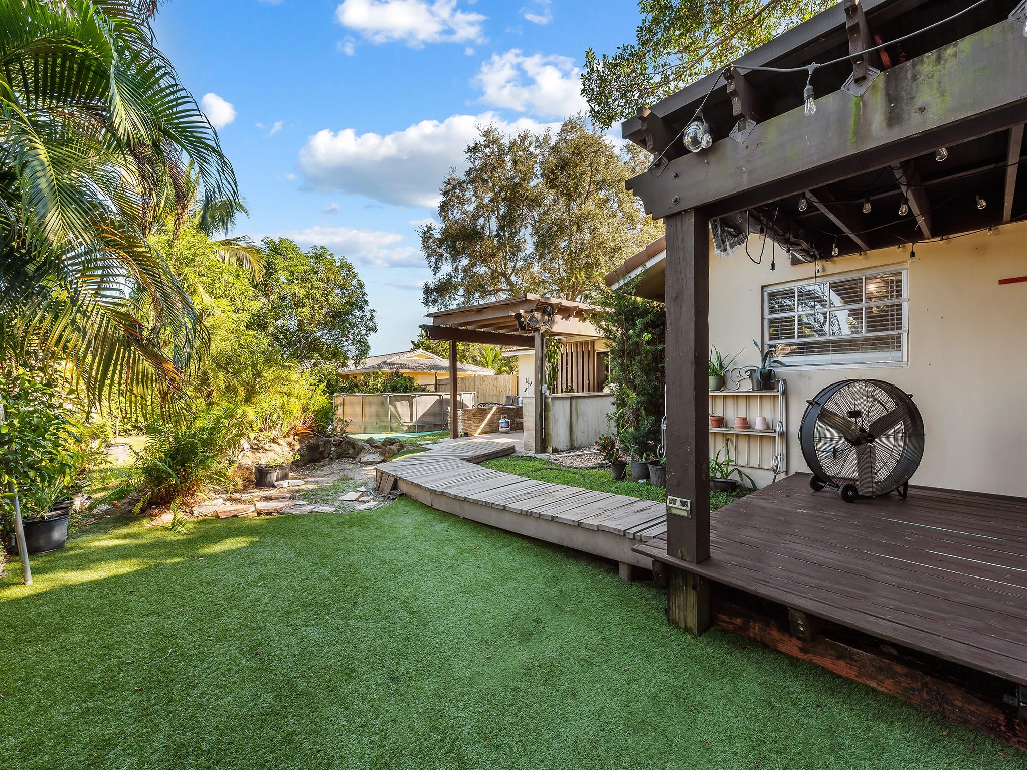 CORAL SPRINGS II - Residential