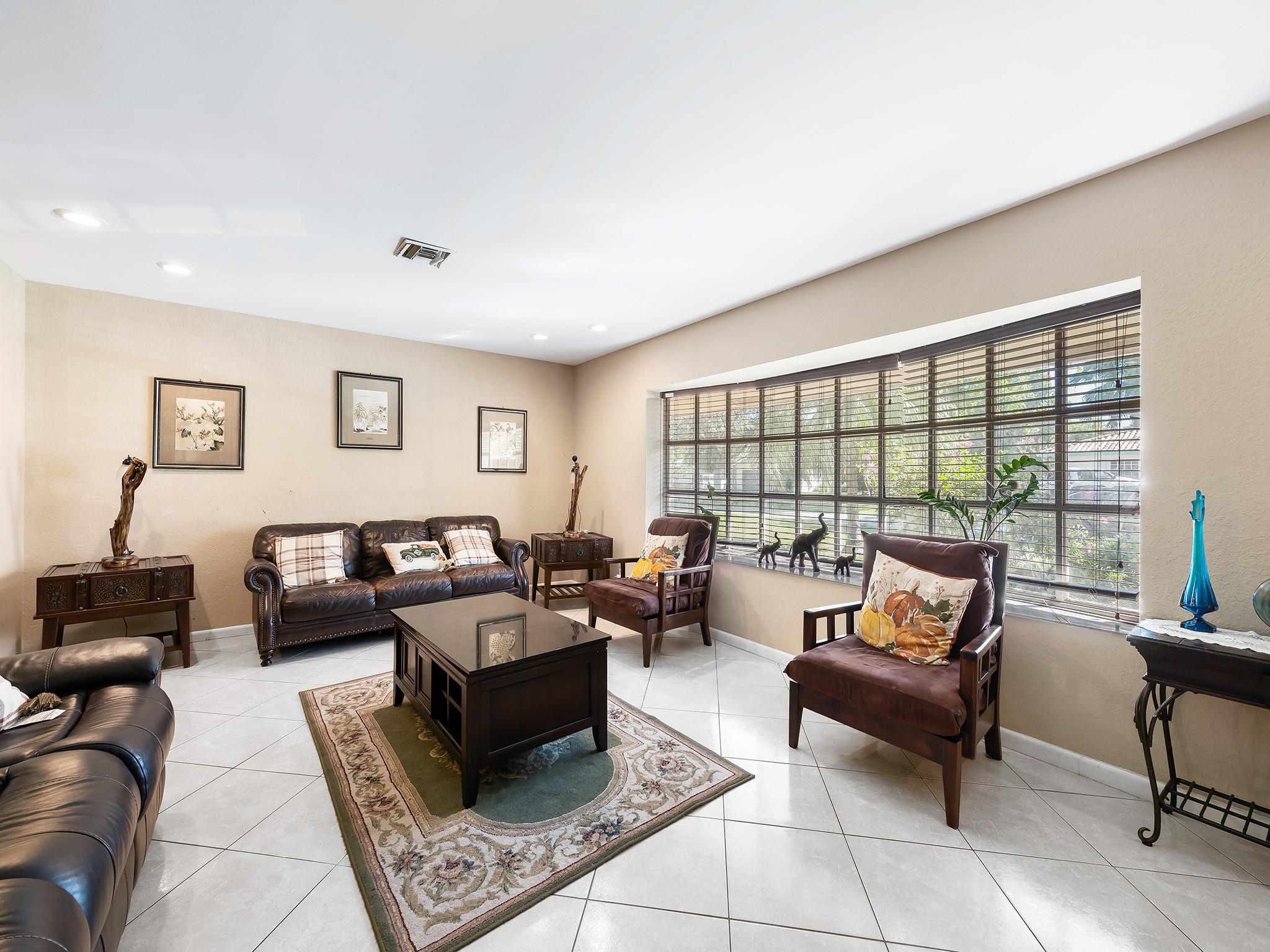 CORAL SPRINGS II - Residential