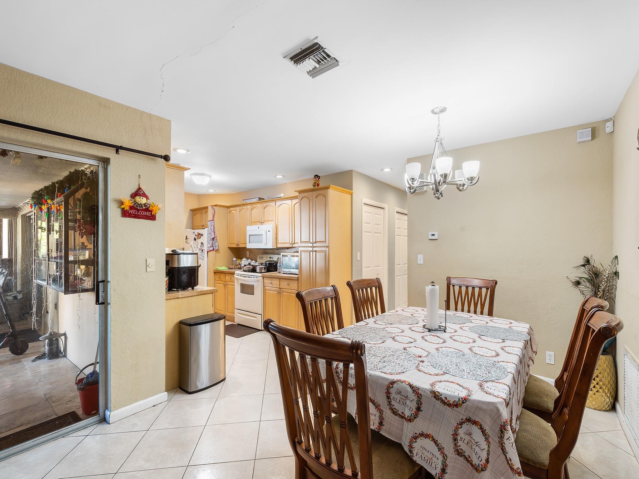 CORAL SPRINGS II - Residential