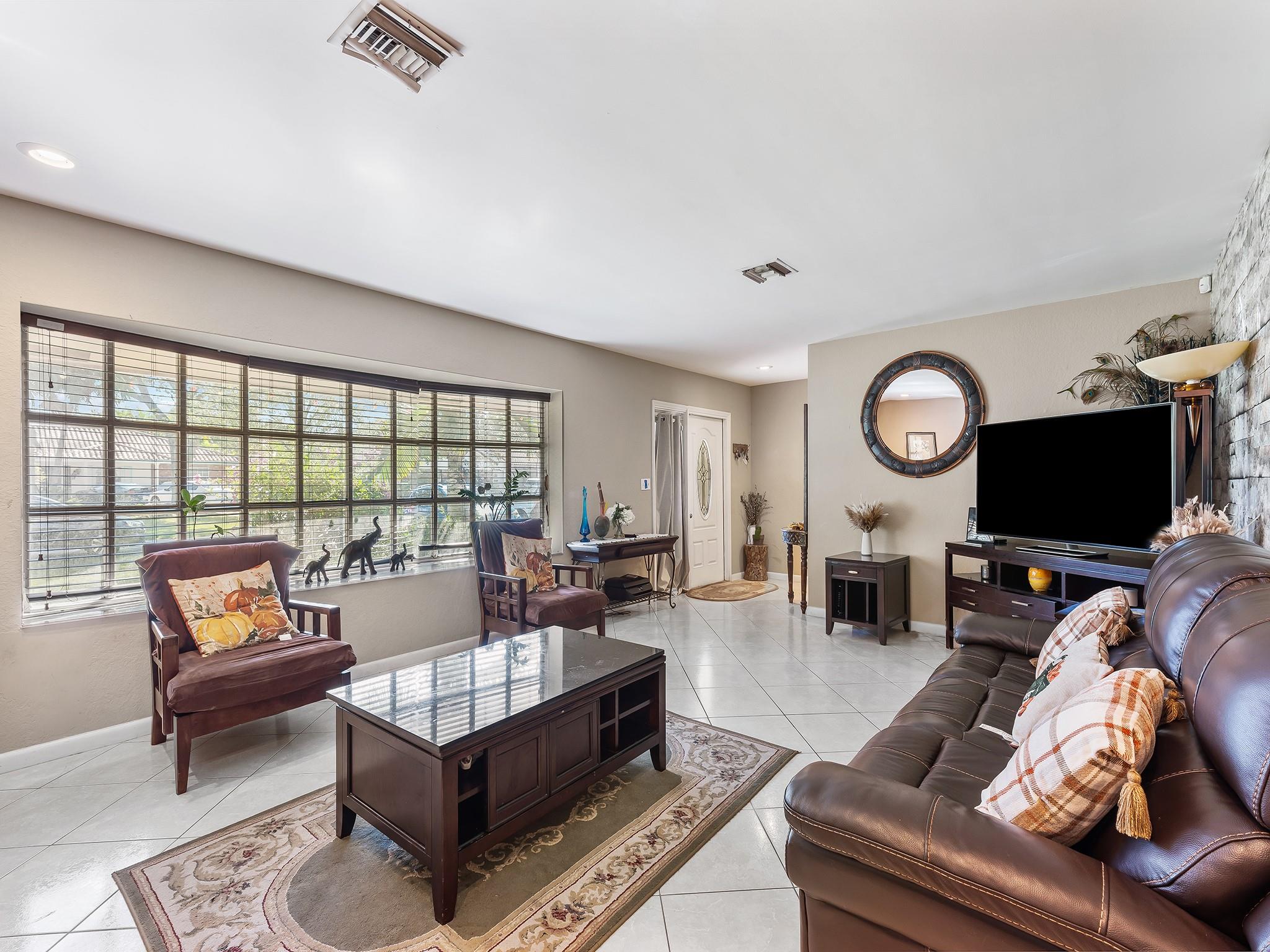 CORAL SPRINGS II - Residential