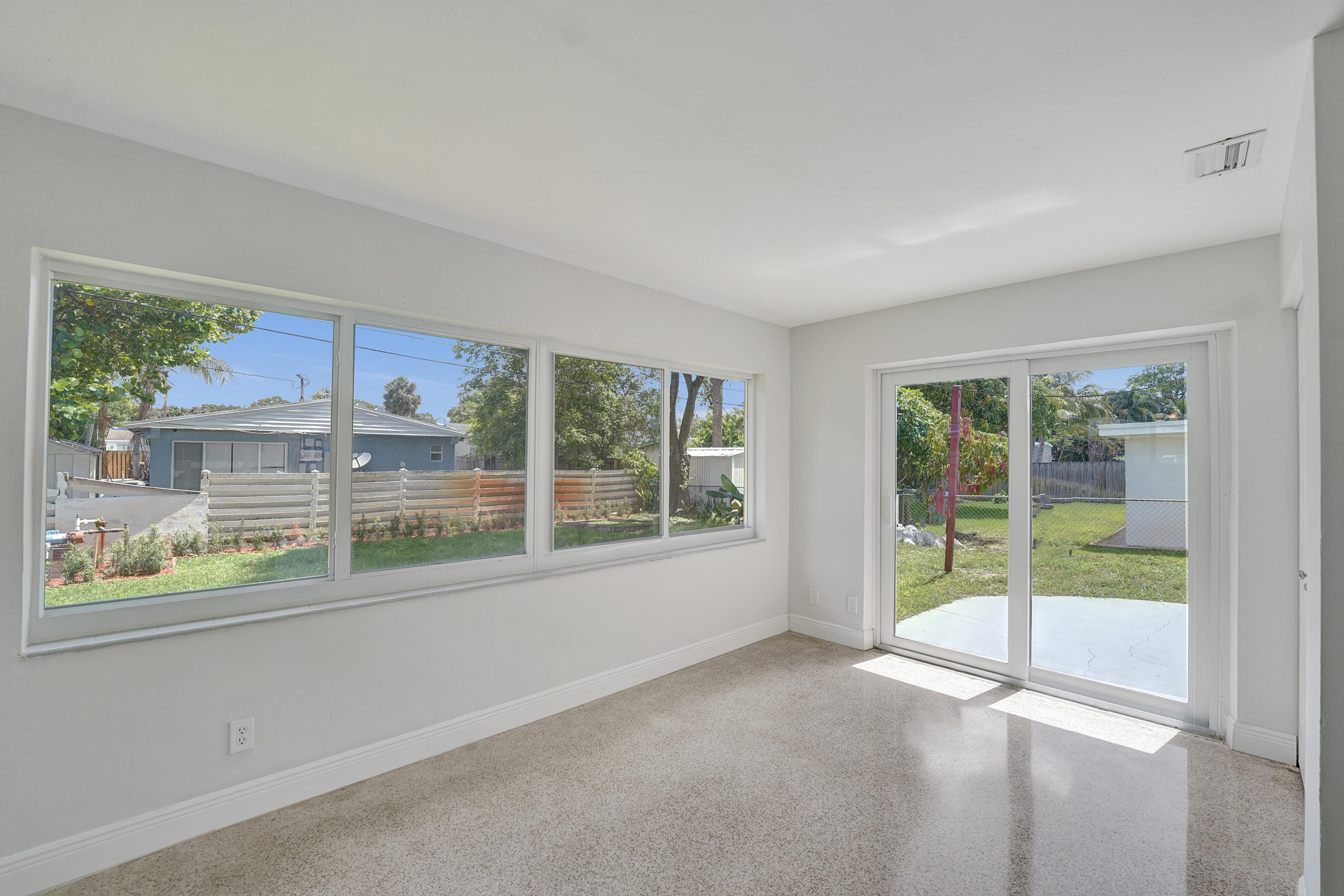 OAK GROVE - Residential