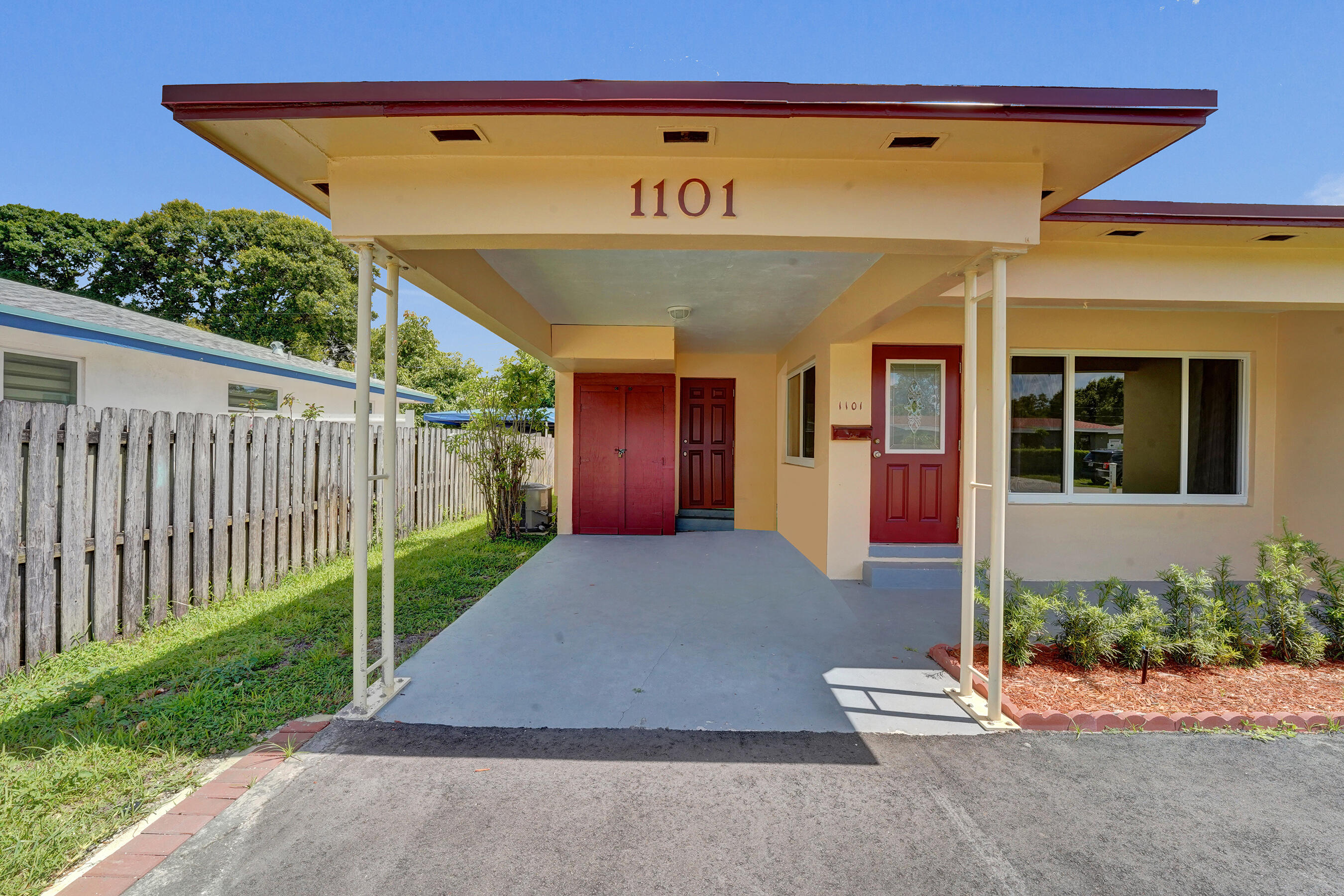 OAK GROVE - Residential