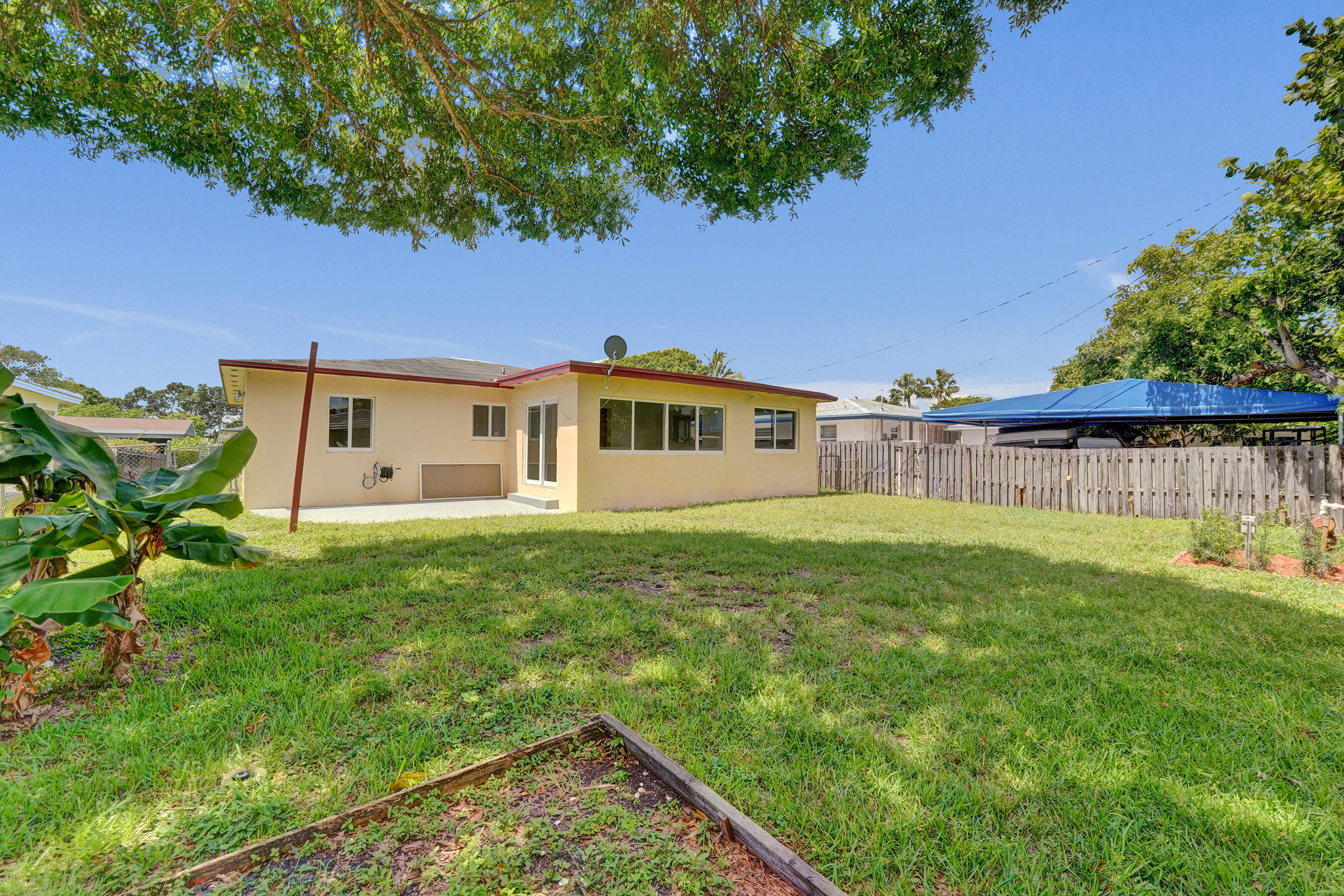 OAK GROVE - Residential