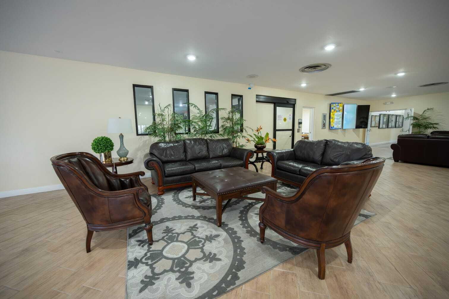 SUNRISE LAKES 3 CONDO - Residential