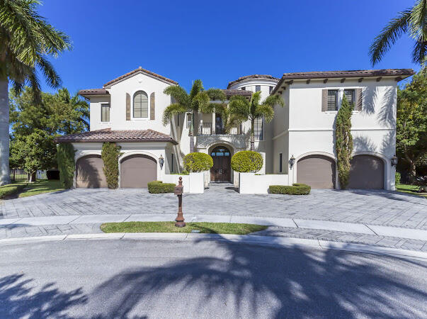 This MAGNIFICENT ESTATE residence is located in the much sought  section of the Oaks. Situated-on one of the most desirable oversized lots, on one of the best  cul-de-sacs. Unbelievable panoramic  lake view, overlooking lush green areas landscaping,in a tropical  setting. This home consists  in 7 Bedrooms, 9 bathrooms, including  Master  with separate His and Hers Baths, one half bathroom Den..Study with full bathroom , mater bedroom with a huge walking closet and next a media room, den/ Library and Sun Terrace leading to pool , spa and Lake View. No expense spared with an elevator built on 2012, Impact windows, full equipped  Gym  and Social room with a Built -in  Bar  , great for parties and entertainment, 5 Zone  High  Efficiency  air Conditioner, Solid Mahogany  front doors , 42 High inch Kitchen Cabinets , Double Oven and extra warmer , Microwave, 2 sinks, double Dishwasher , Miele Coffee Maker , Sub Zero , Marble flooring in main areas. Run, don't walk and make if " your family" home to live happily ever after. The Oaks is living in a Country Club Resort area  with no equity Fees!!!!  $1,800 credit per year for dining and drinks at The Oaks restaurant Club
