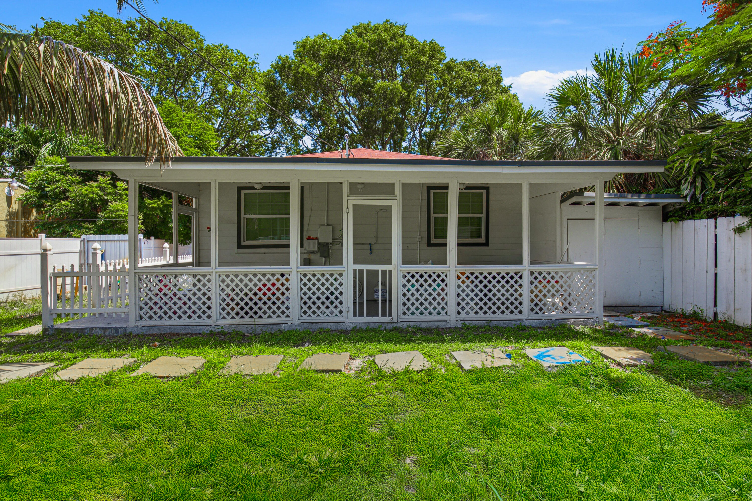 NORTH PALM BCH 1 - Residential
