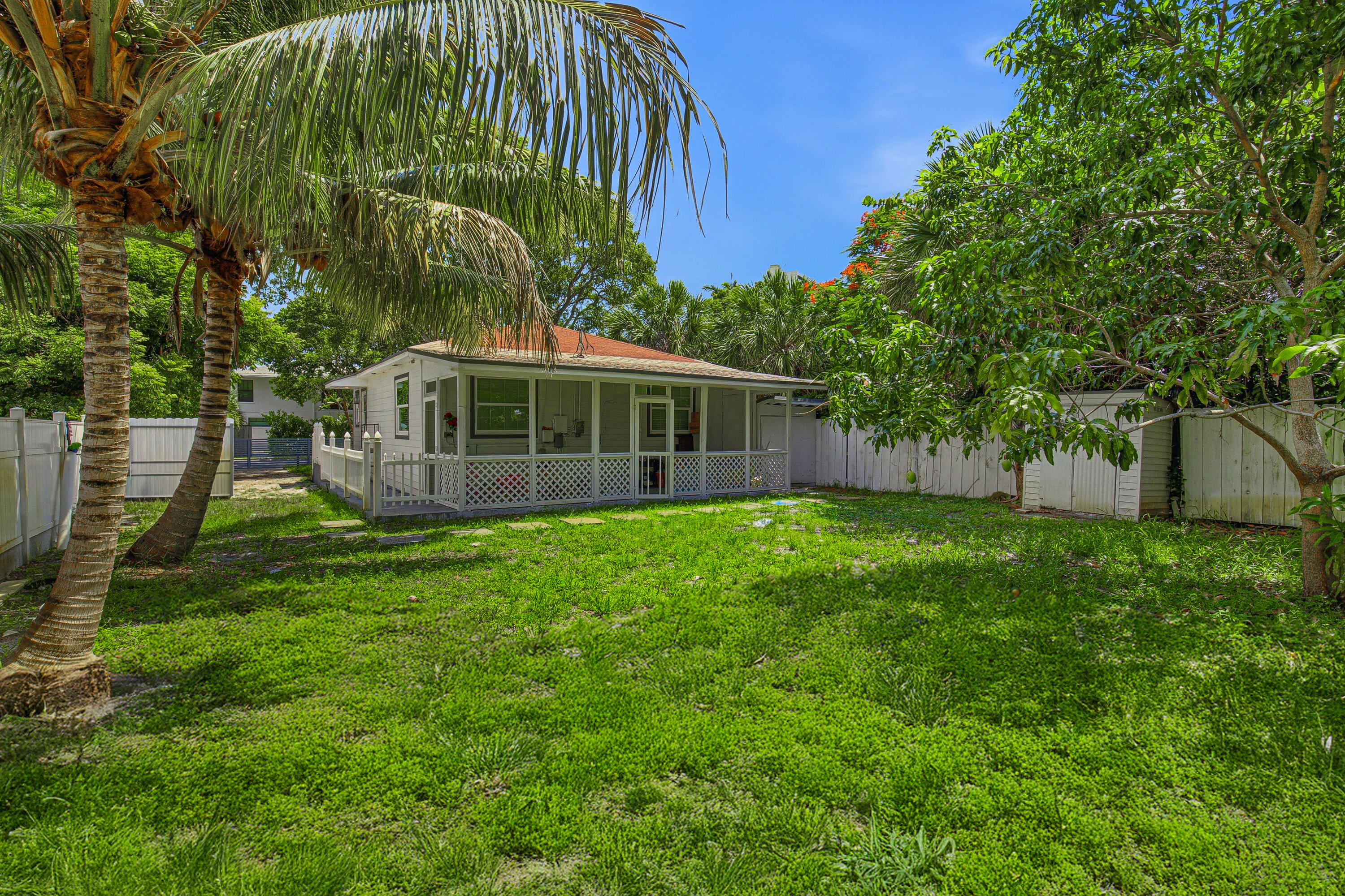 NORTH PALM BCH 1 - Residential