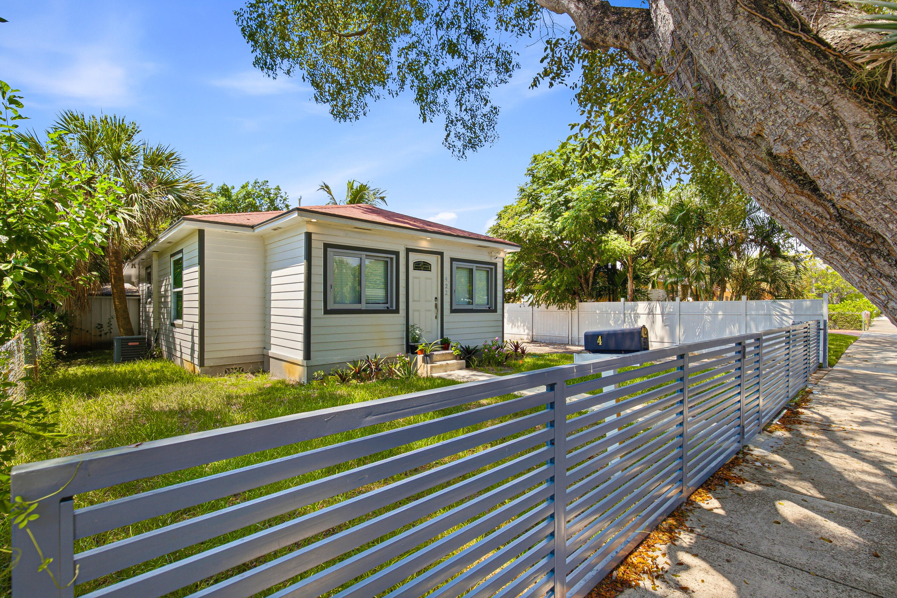 NORTH PALM BCH 1 - Residential