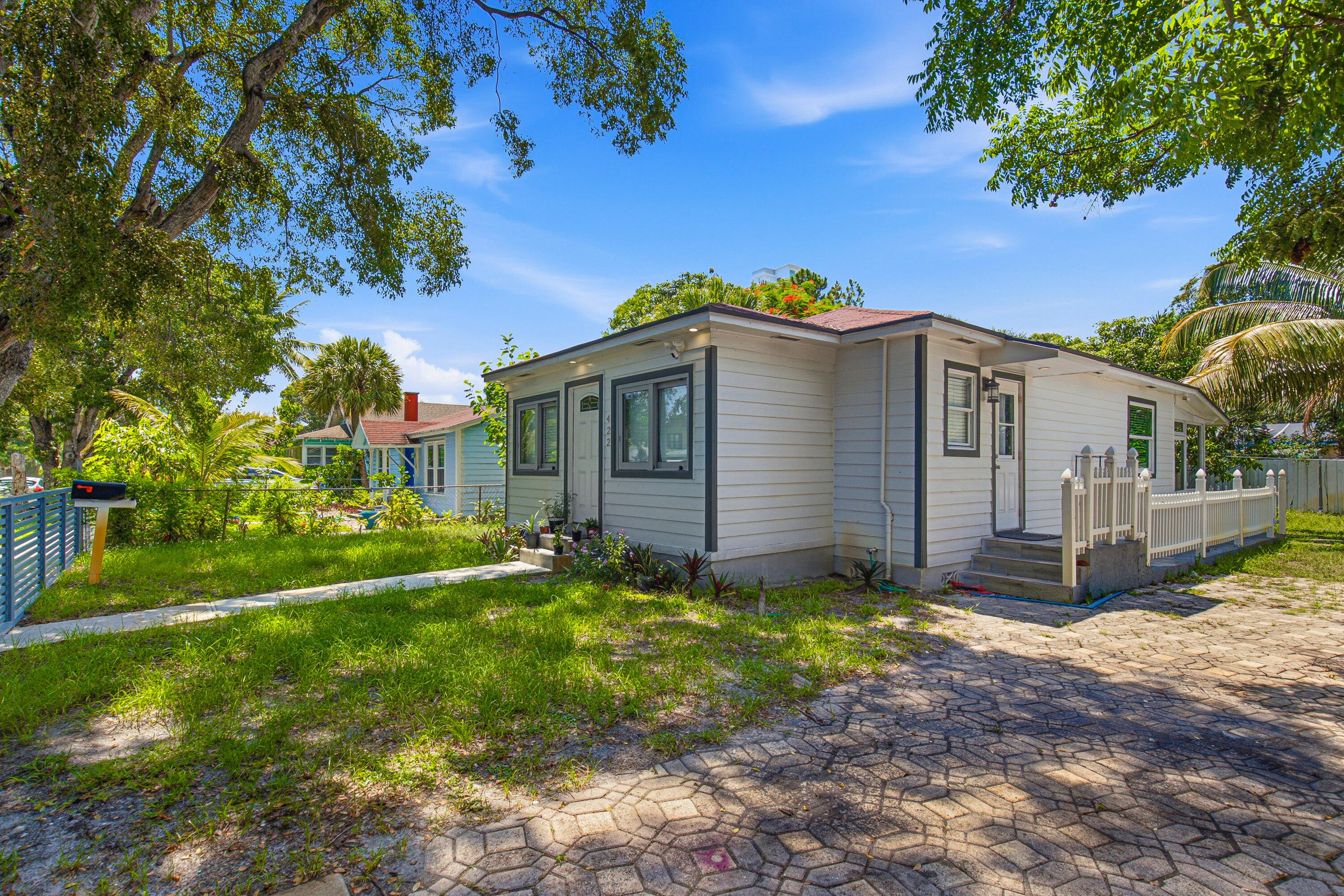 NORTH PALM BCH 1 - Residential