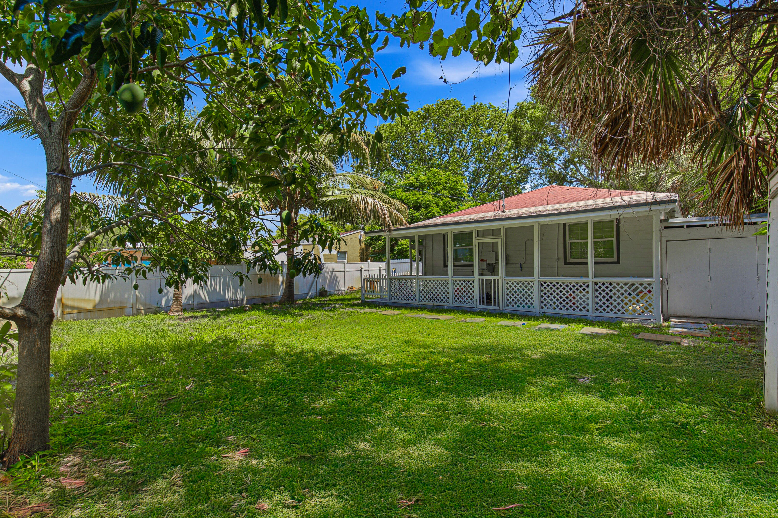 NORTH PALM BCH 1 - Residential
