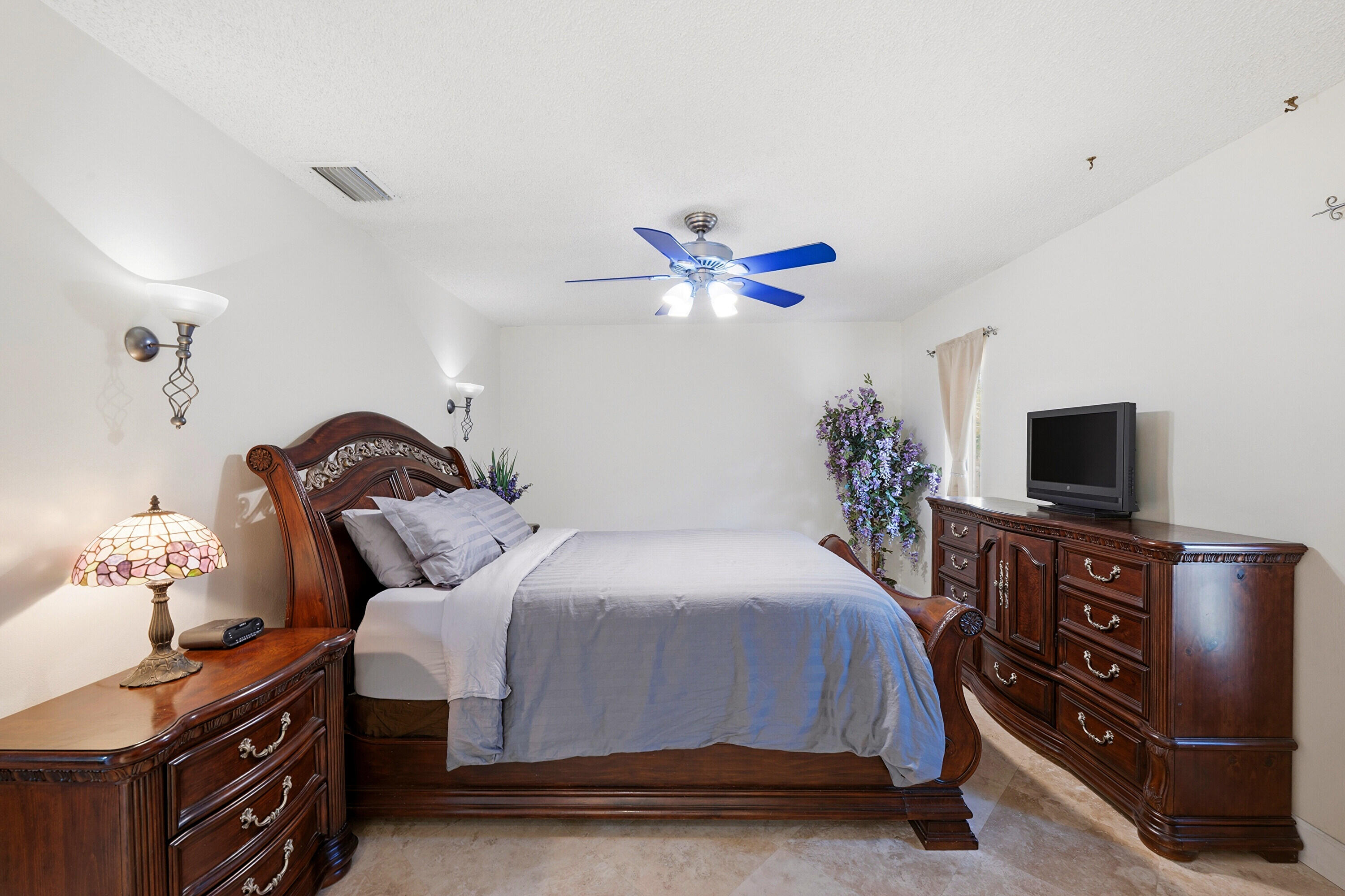SNUG HARBOR SEC THREE - Residential