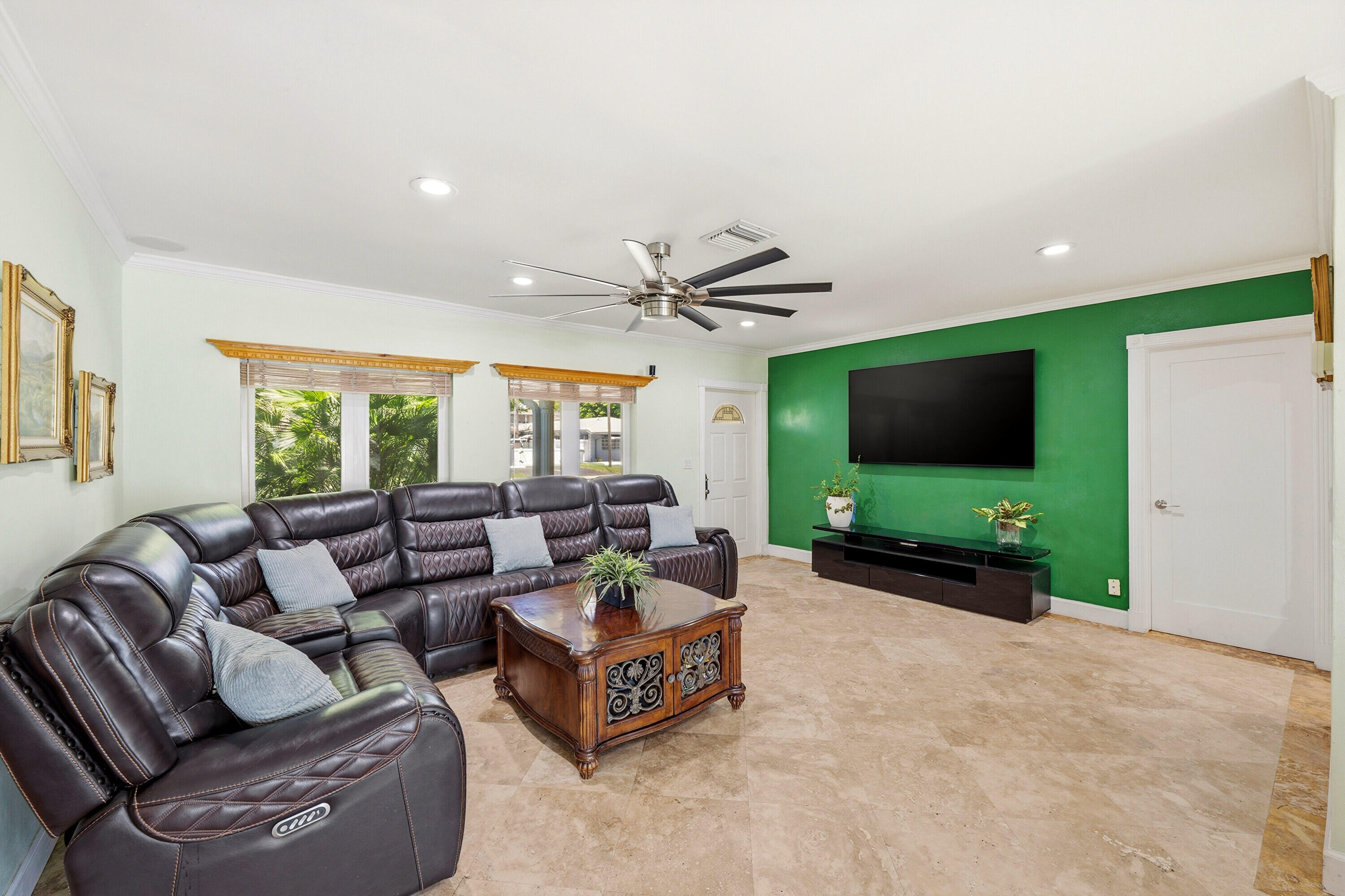 SNUG HARBOR SEC THREE - Residential