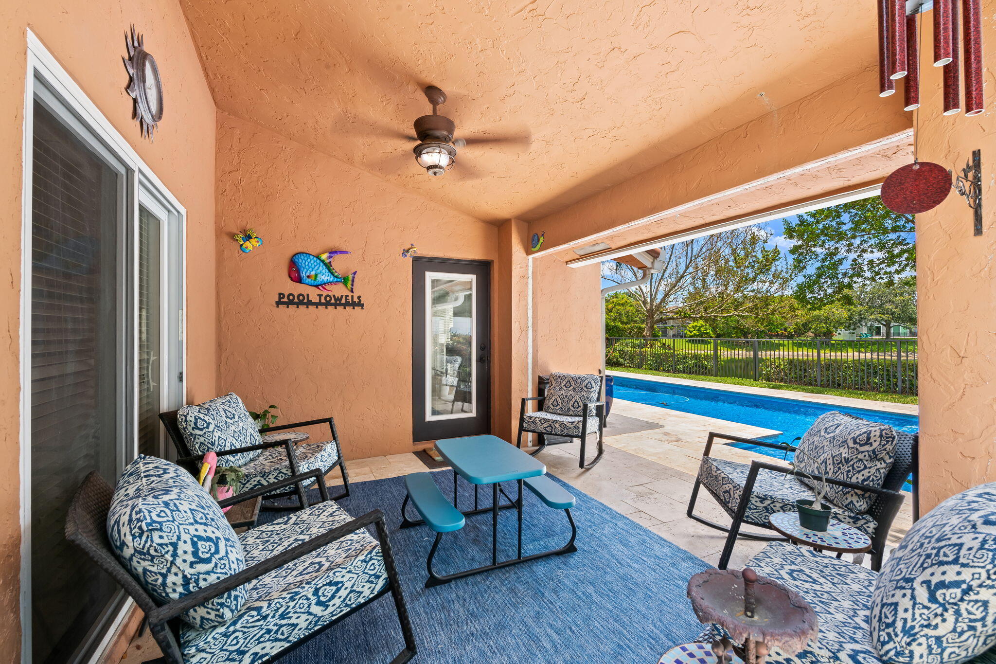 COUNTRYS POINT - Residential