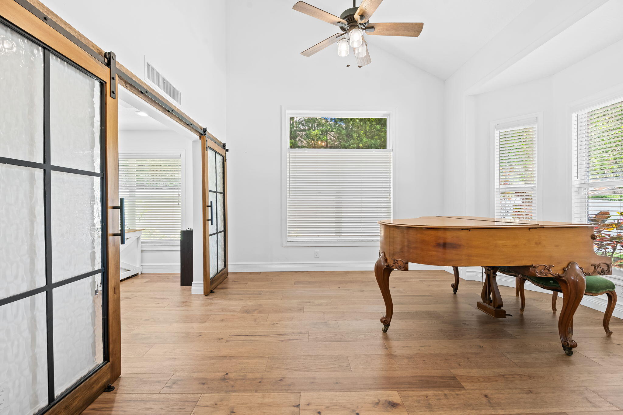 COUNTRYS POINT - Residential