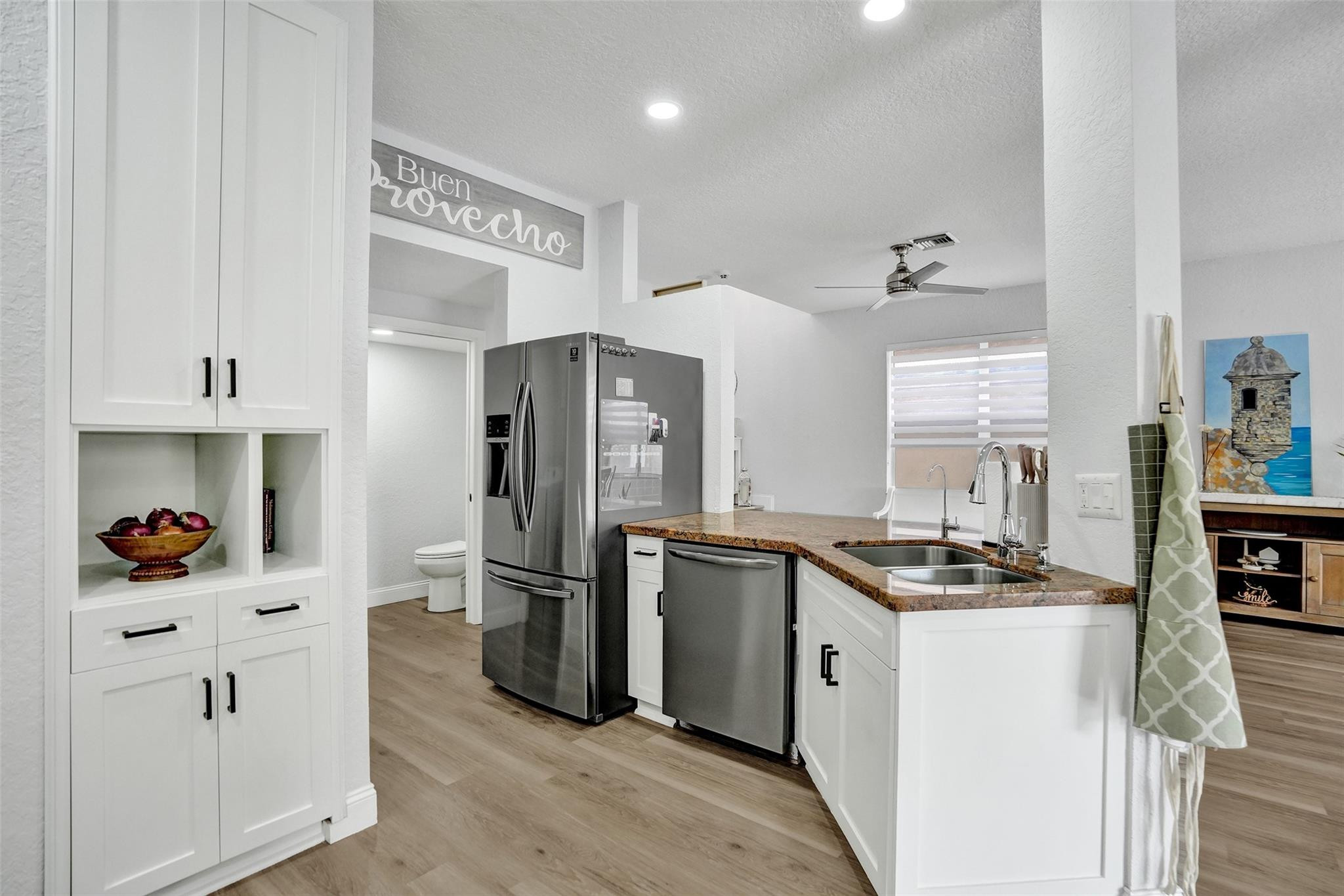 Oakwood 80-39 B - Residential