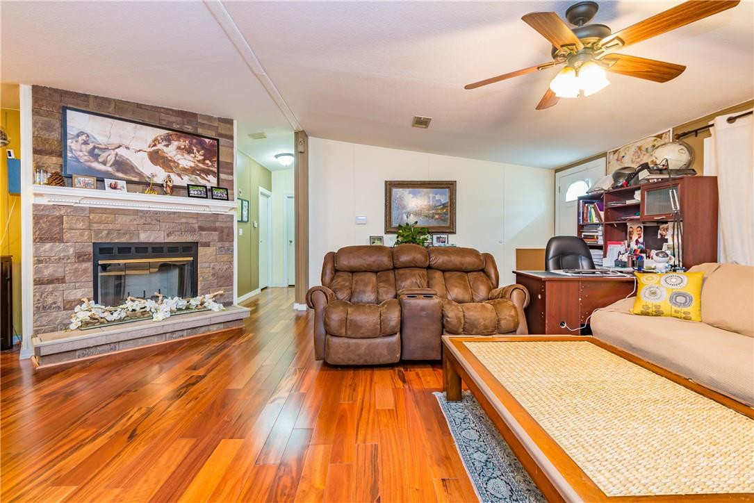 SANDALFOOT COVE - Residential