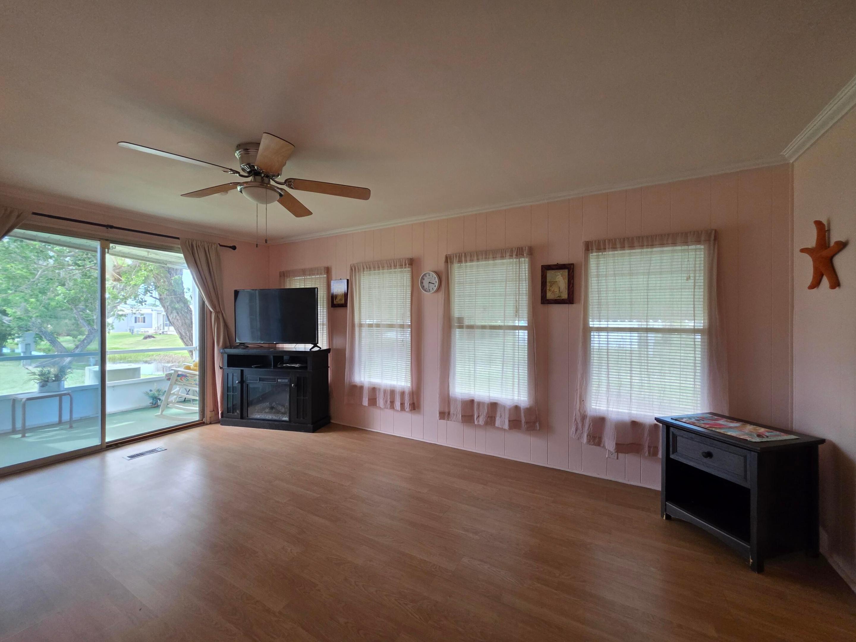 Spanish Lakes Riverfront - Residential