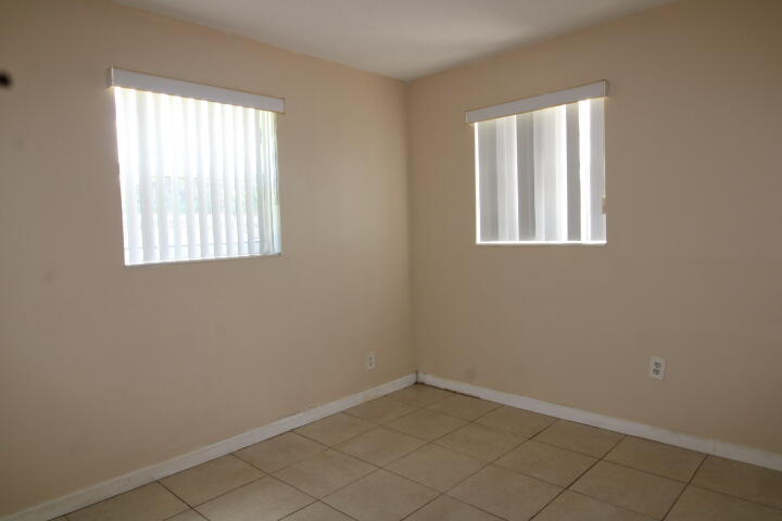 FEDERAL GARDENS 1 - Residential Lease
