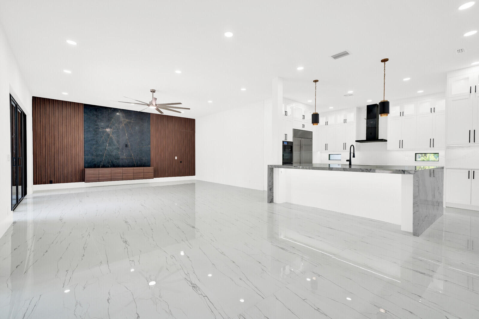 TALL PINES - Residential