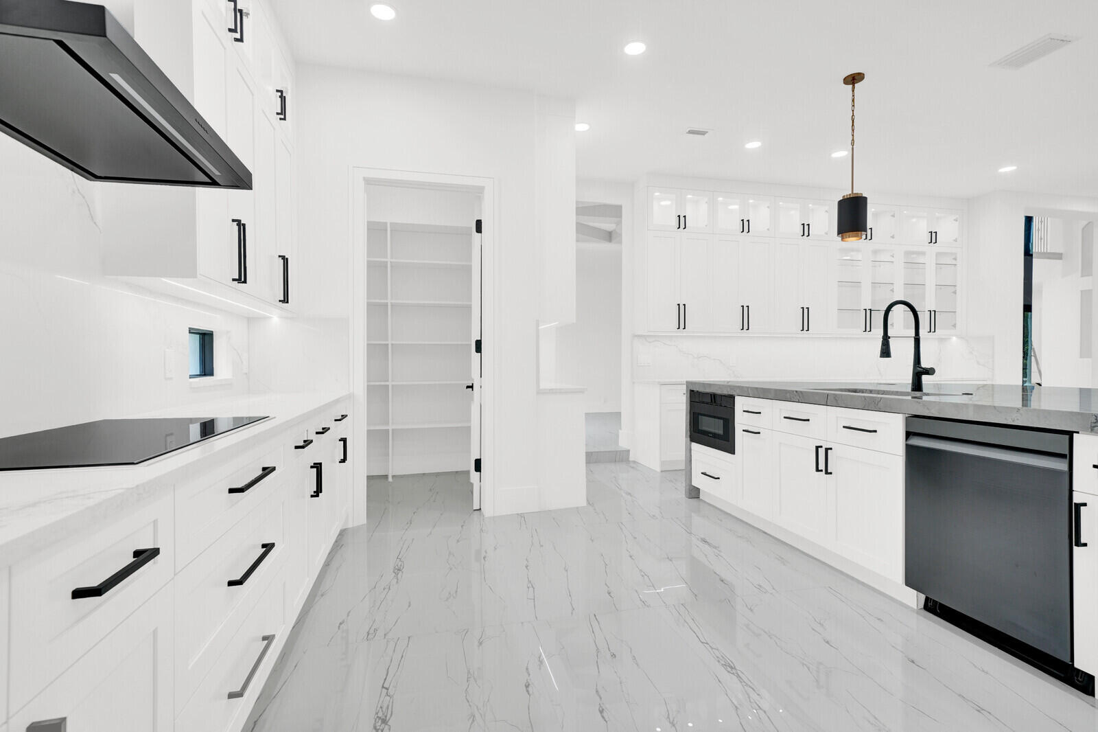 TALL PINES - Residential