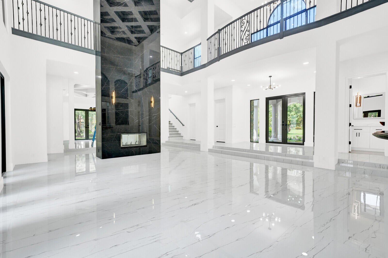 TALL PINES - Residential