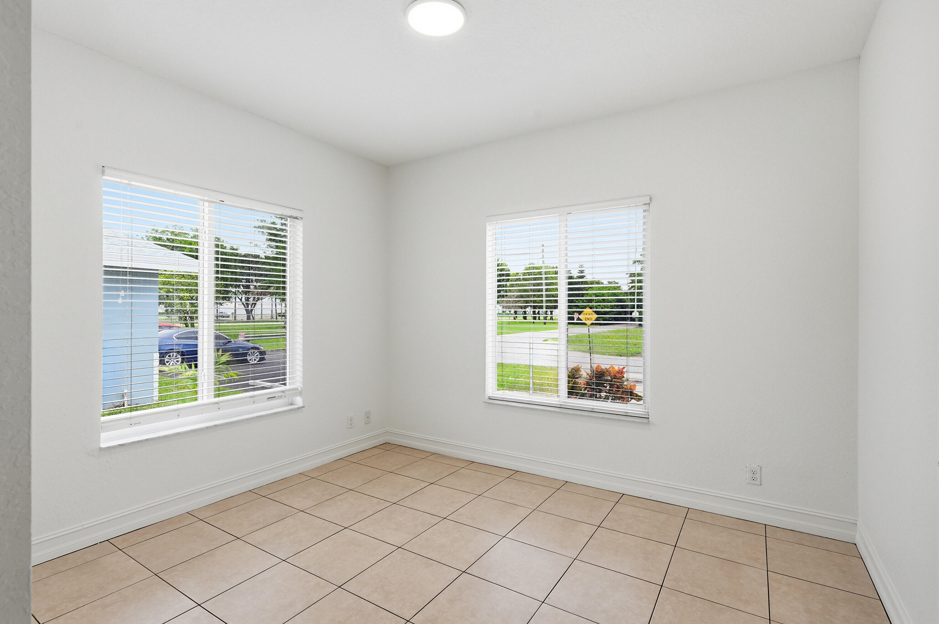 PINE CREST AMENDED PLAT - Residential Lease