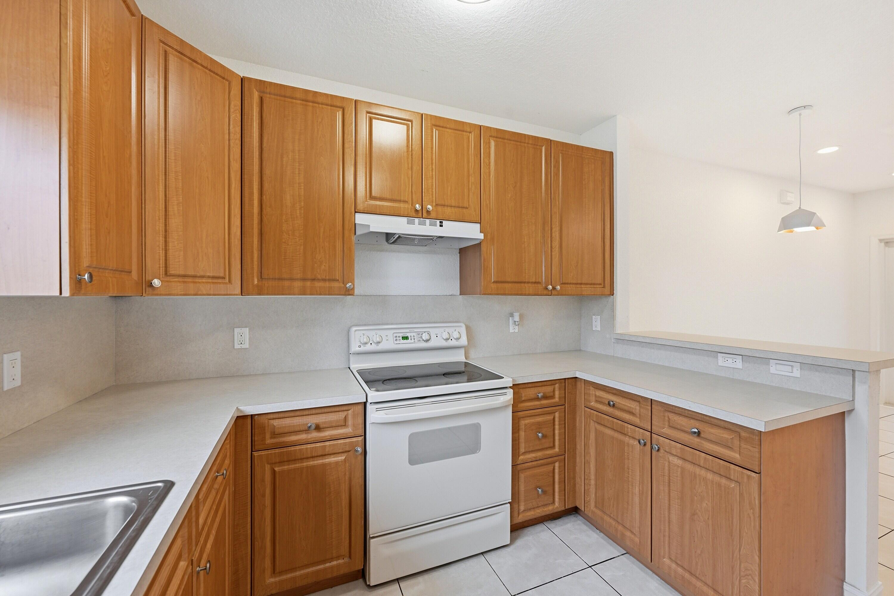 PINE CREST AMENDED PLAT - Residential Lease