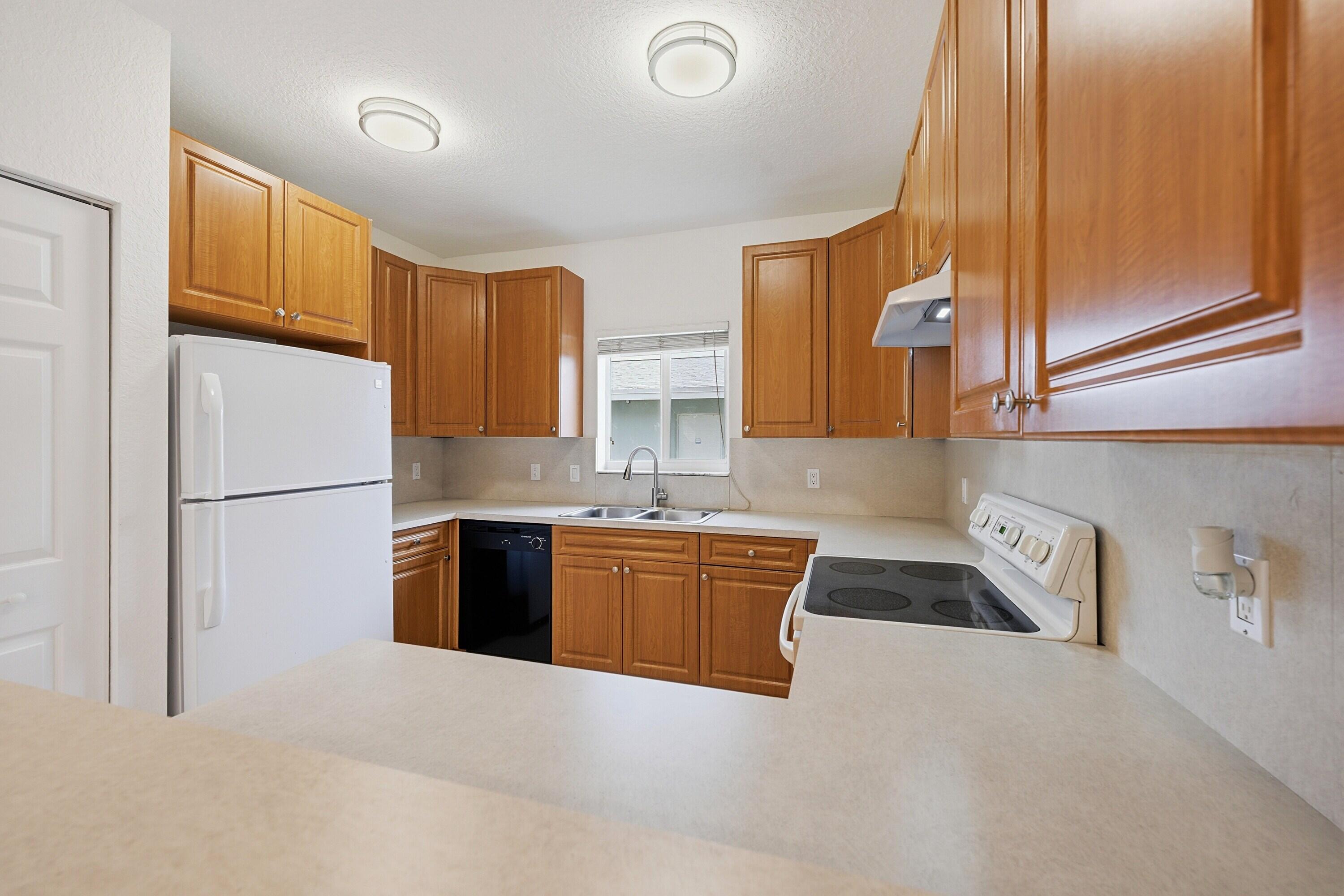 PINE CREST AMENDED PLAT - Residential Lease