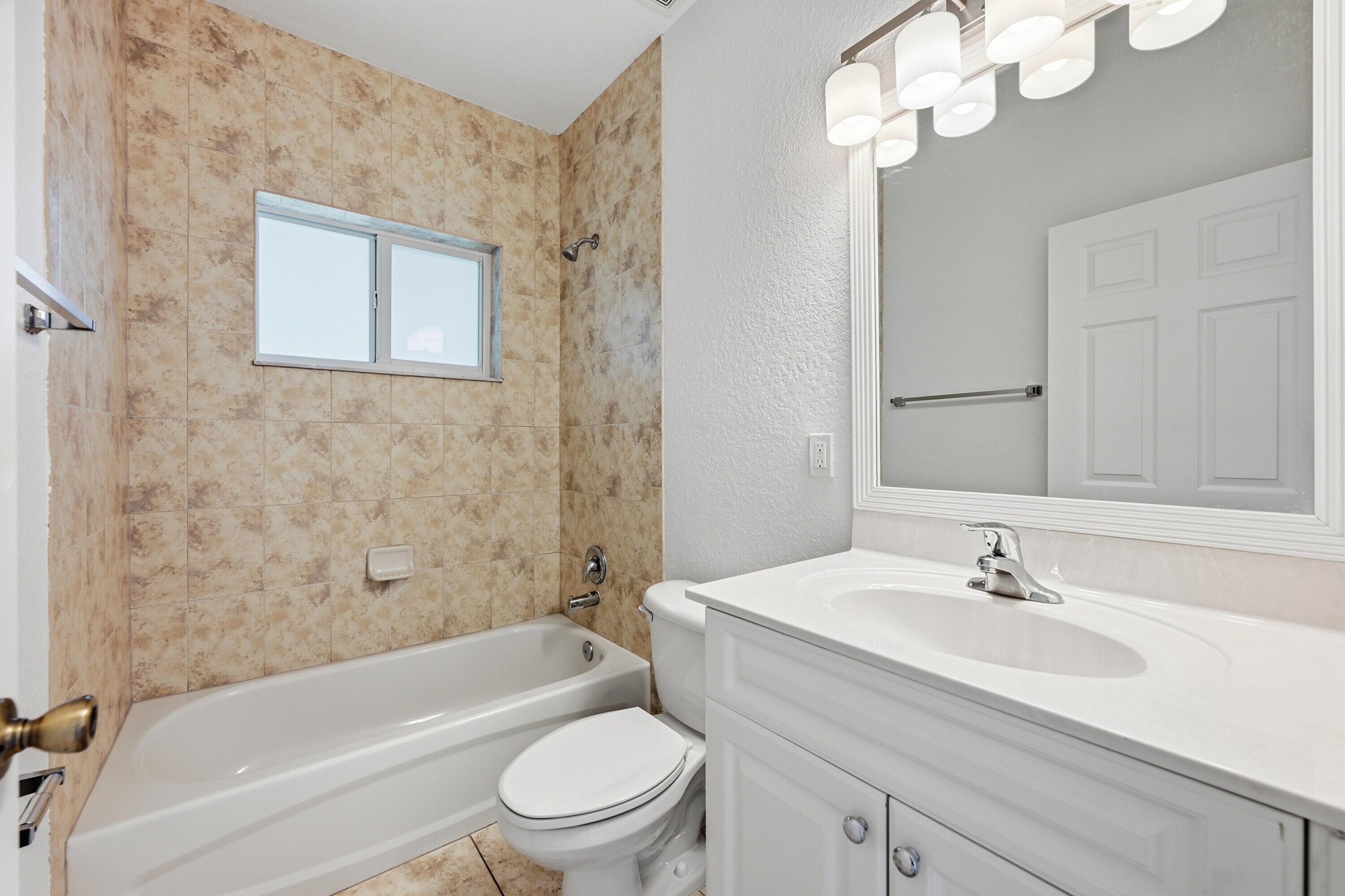 PINE CREST AMENDED PLAT - Residential Lease