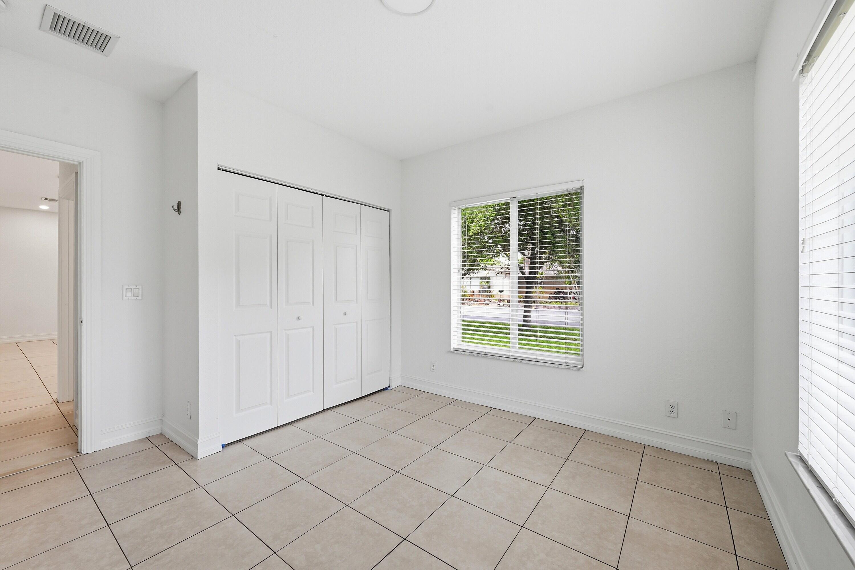 PINE CREST AMENDED PLAT - Residential Lease