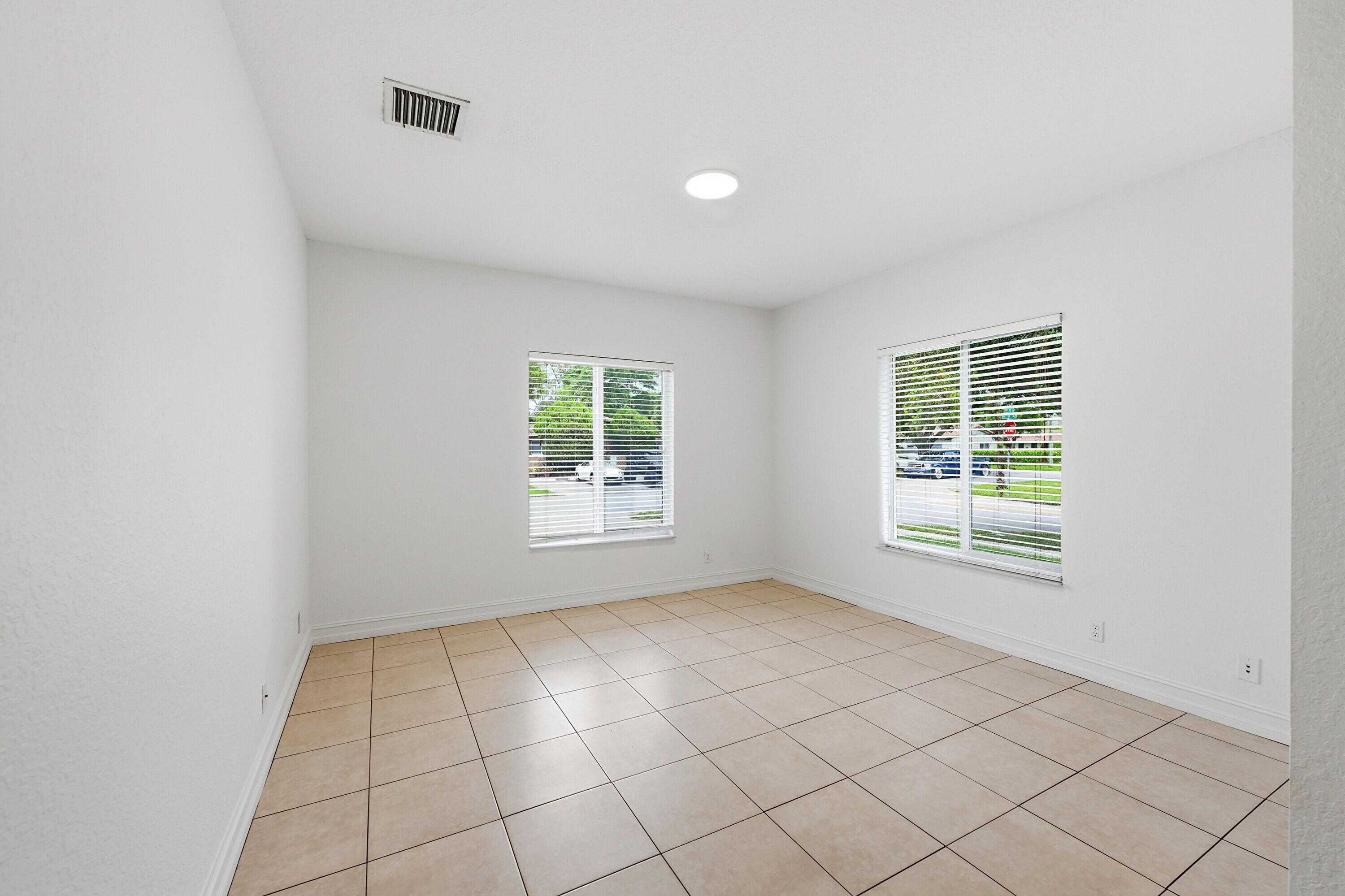 PINE CREST AMENDED PLAT - Residential Lease