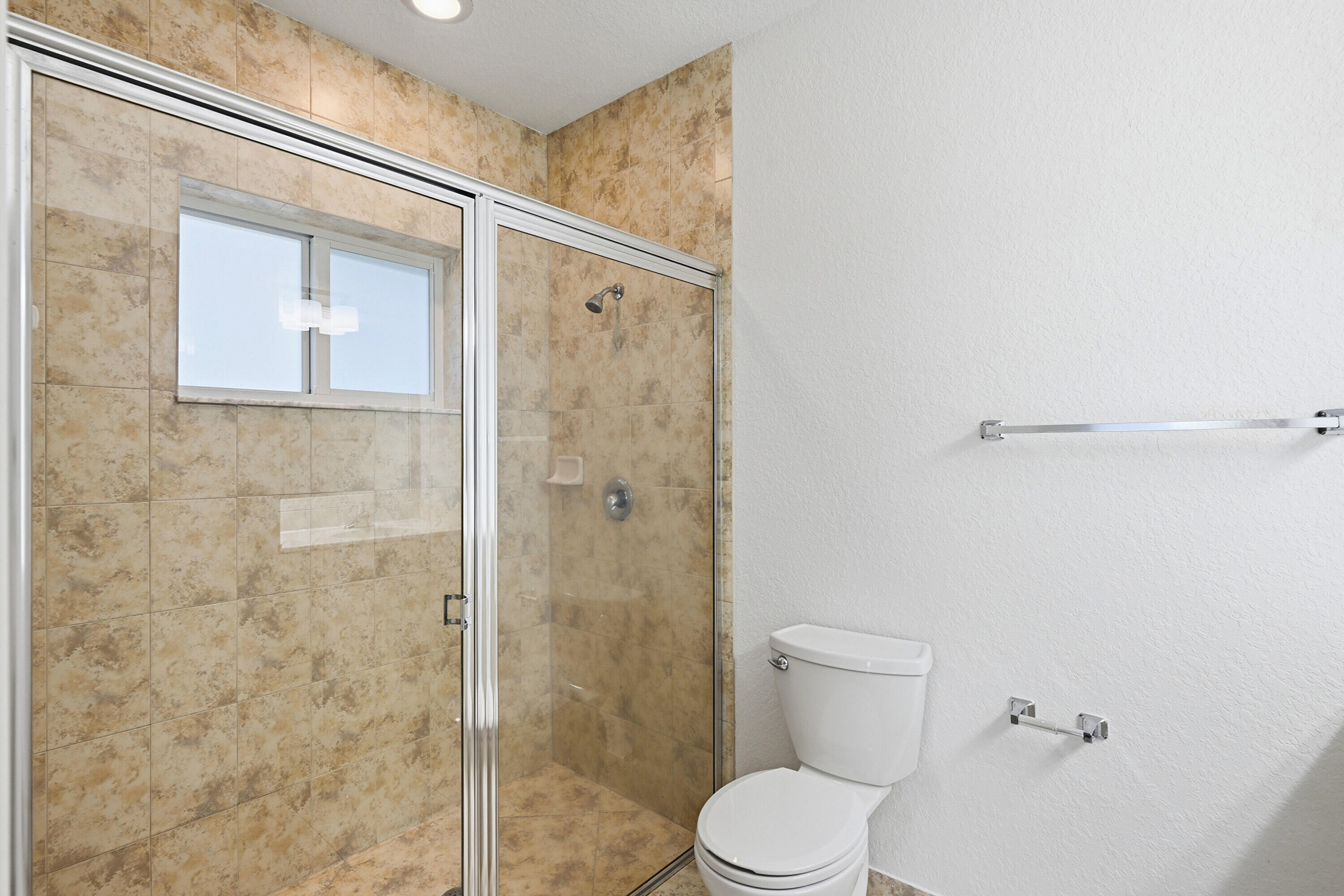 PINE CREST AMENDED PLAT - Residential Lease