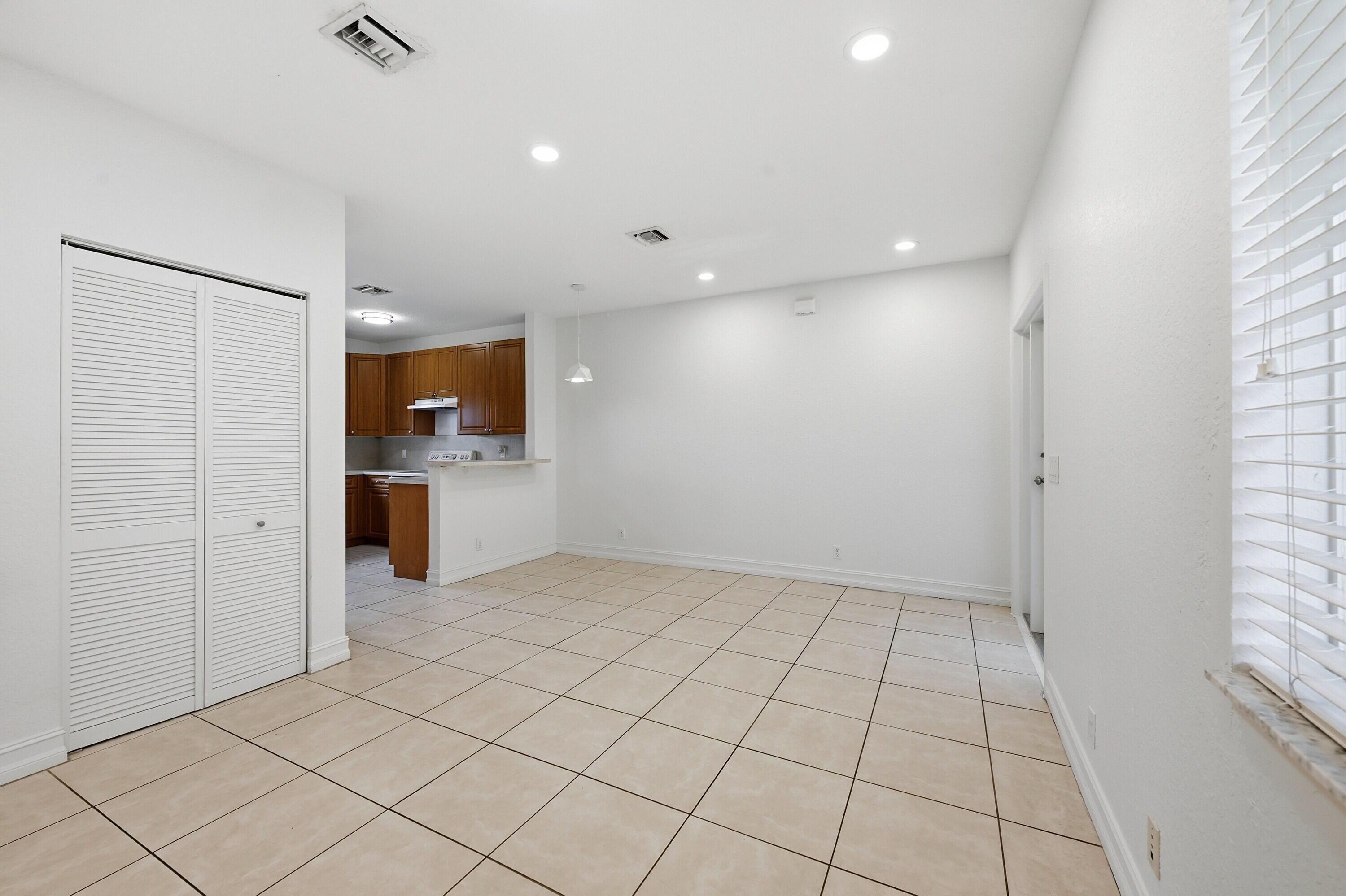 PINE CREST AMENDED PLAT - Residential Lease
