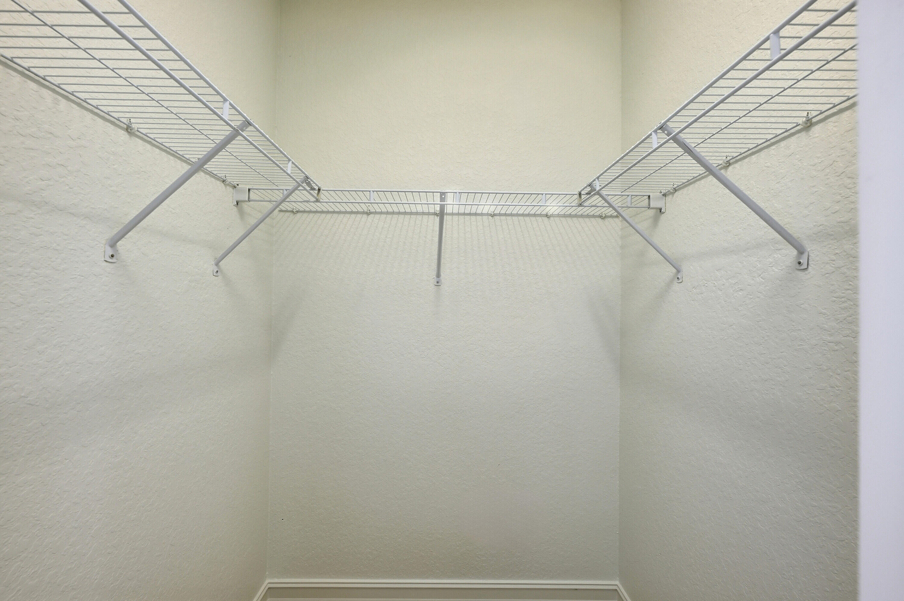PINE CREST AMENDED PLAT - Residential Lease