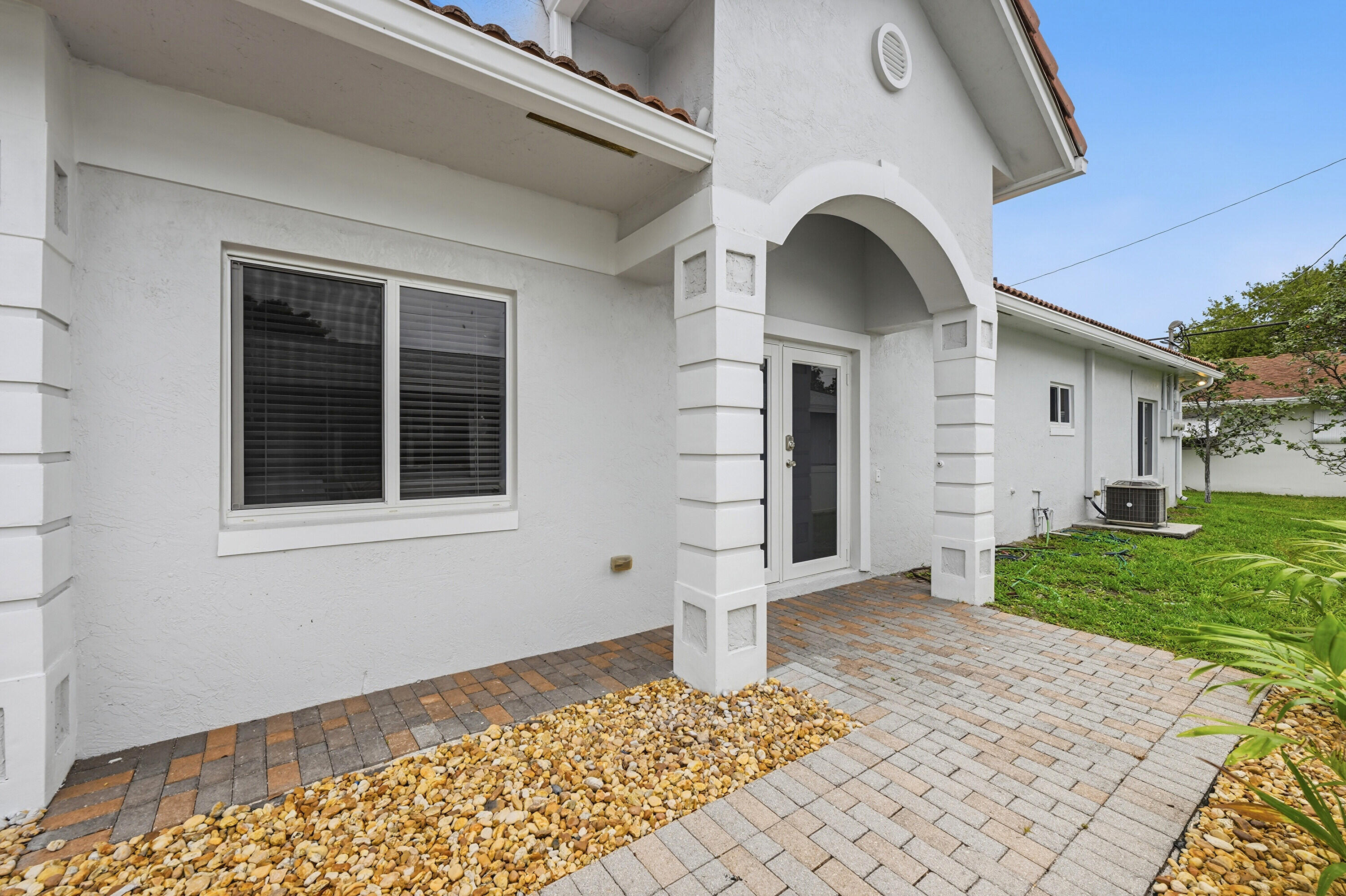 PINE CREST AMENDED PLAT - Residential Lease