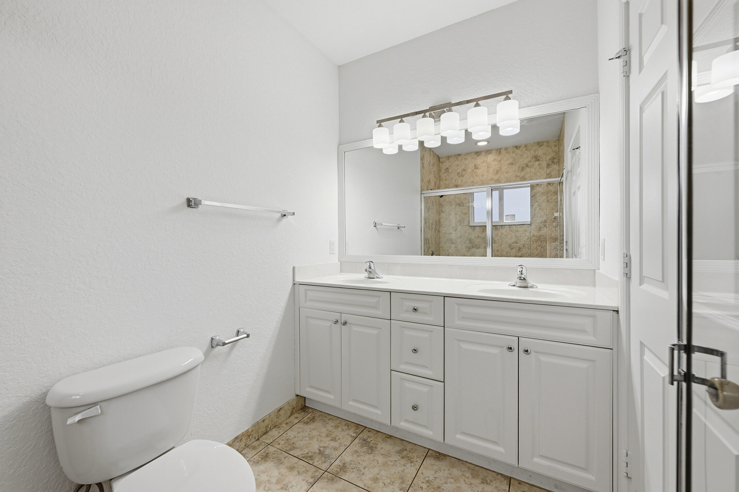 PINE CREST AMENDED PLAT - Residential Lease