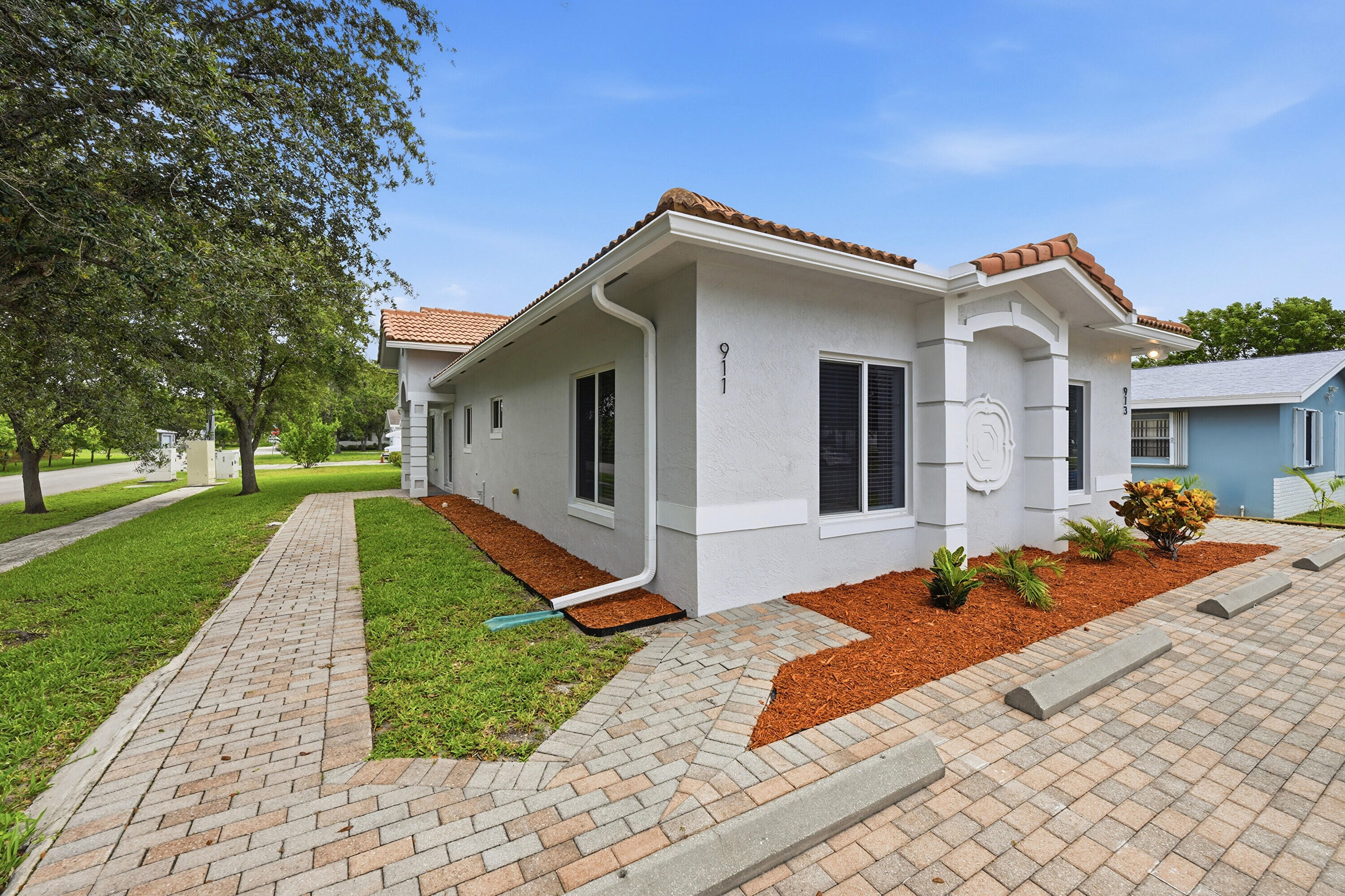 PINE CREST AMENDED PLAT - Residential Lease